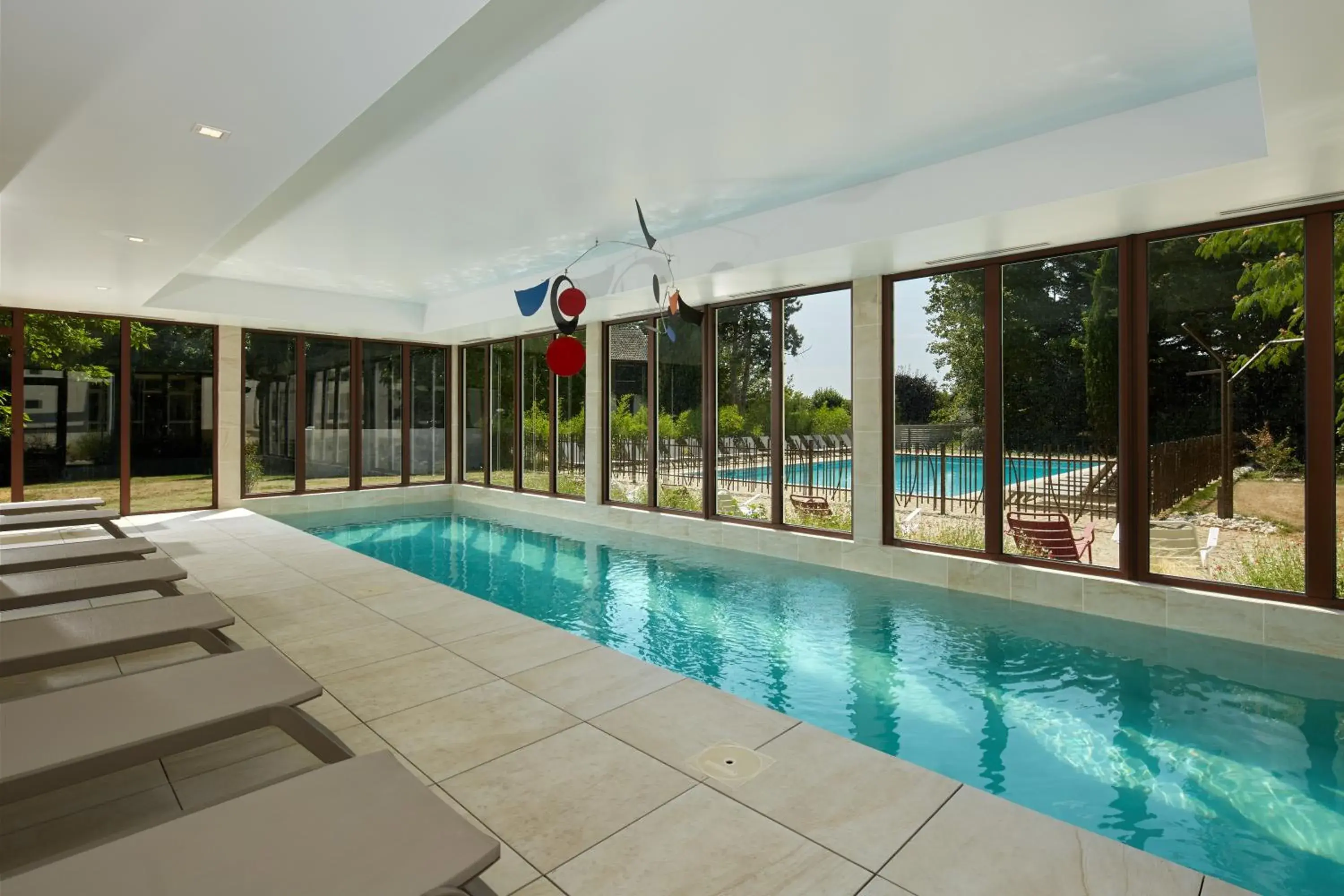 Spa and wellness centre/facilities, Swimming Pool in Les Nomades Beaune