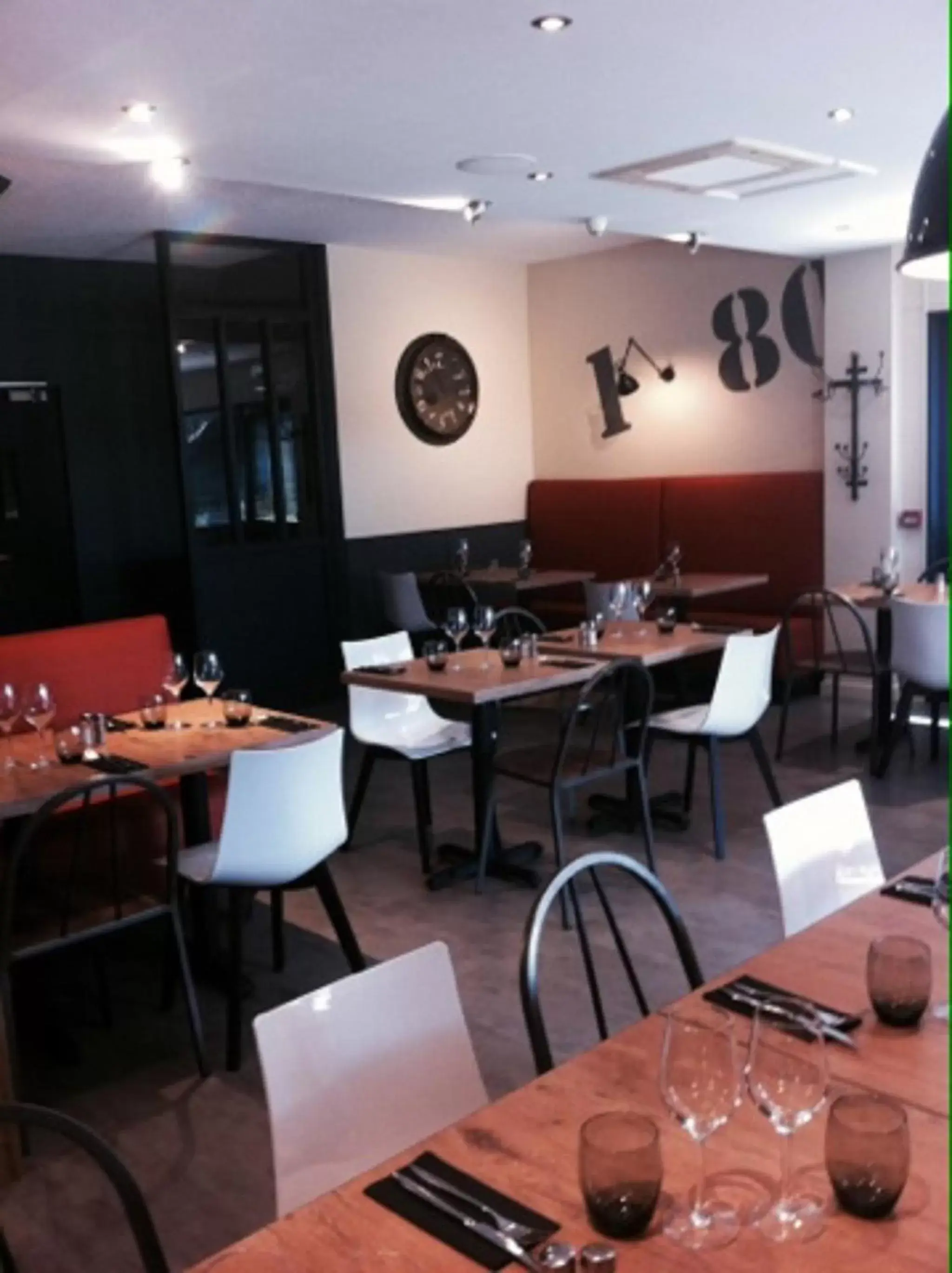 Restaurant/places to eat in Brit Hotel La Rochelle Périgny