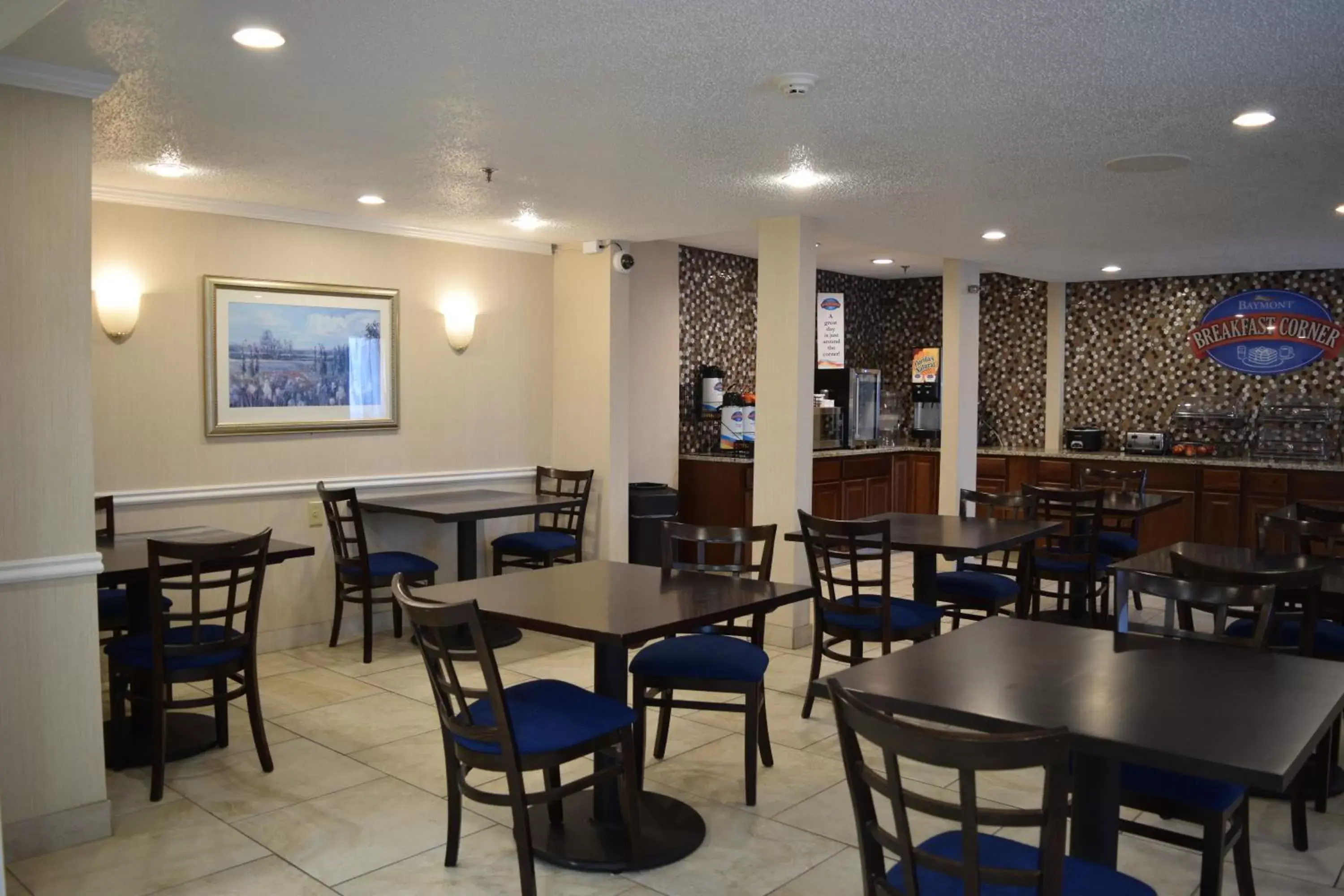 Continental breakfast, Restaurant/Places to Eat in Baymont by Wyndham Texarkana