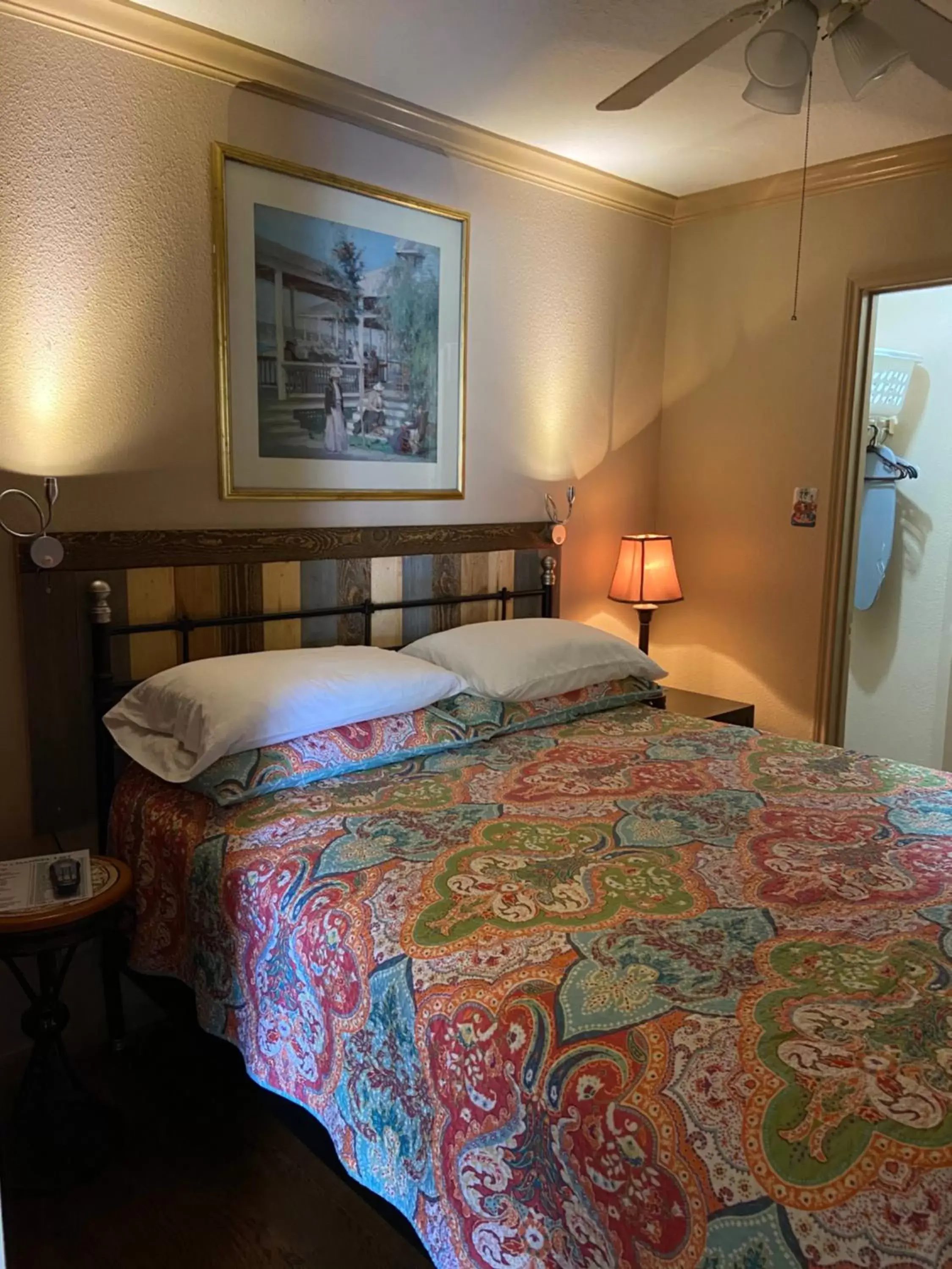 Bed in The Victorian Condo/Hotel
