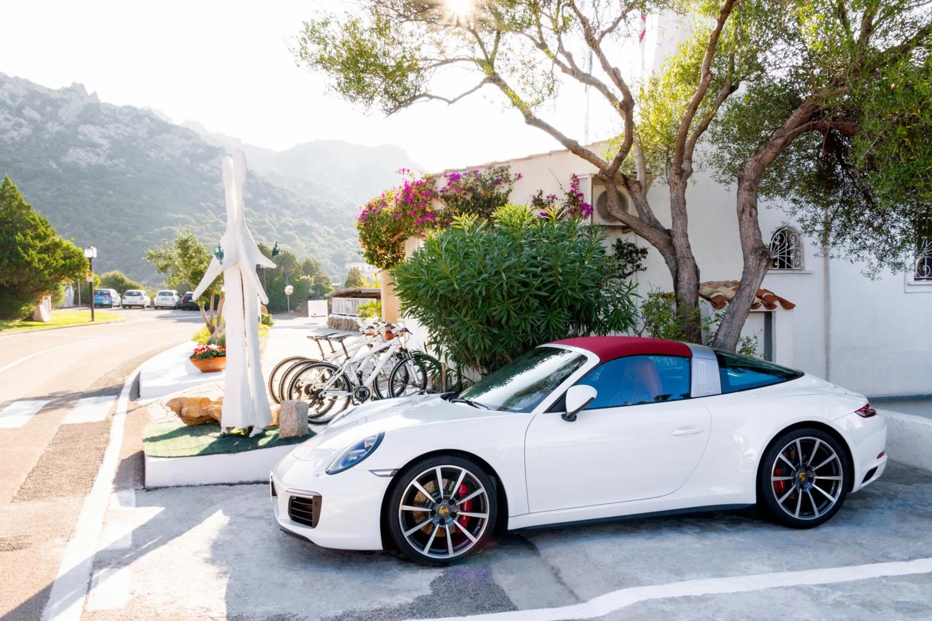 Facade/entrance in Hotel Luci di la Muntagna