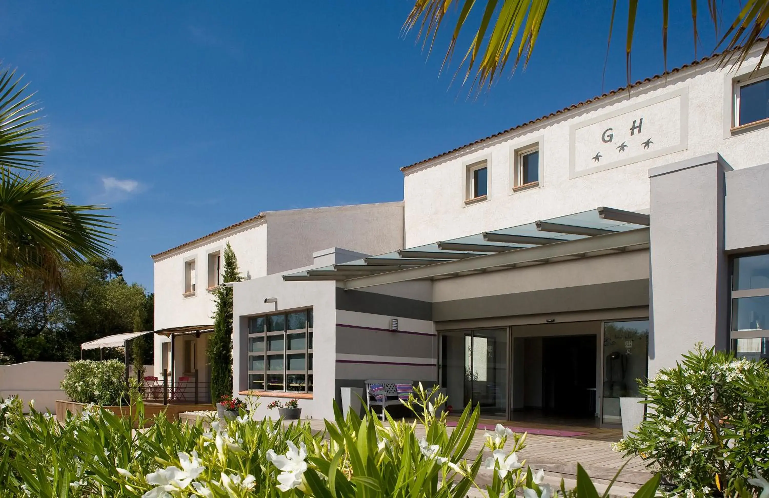 Facade/entrance, Property Building in Golfe Hotel