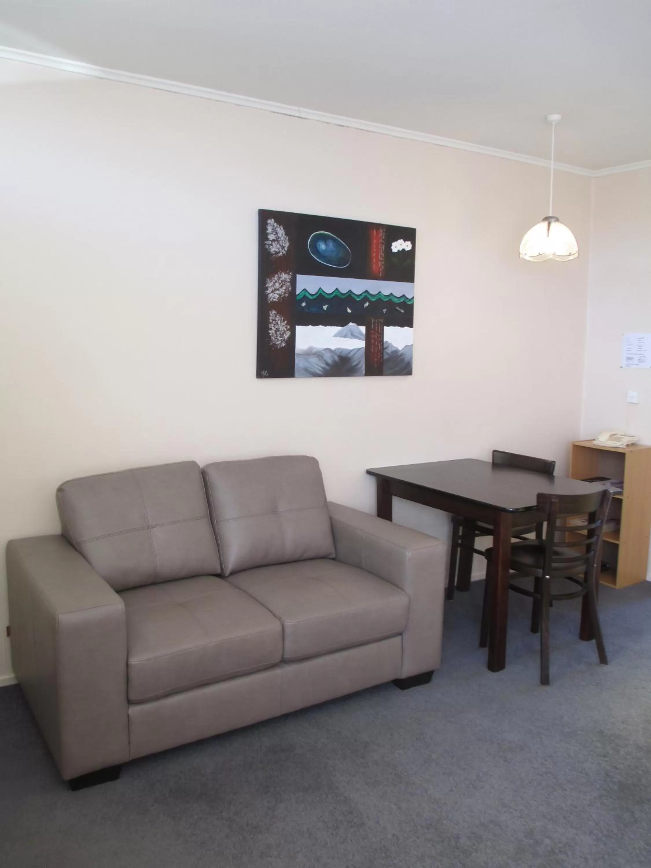 Living room in Merivale Court Motel & Apartments