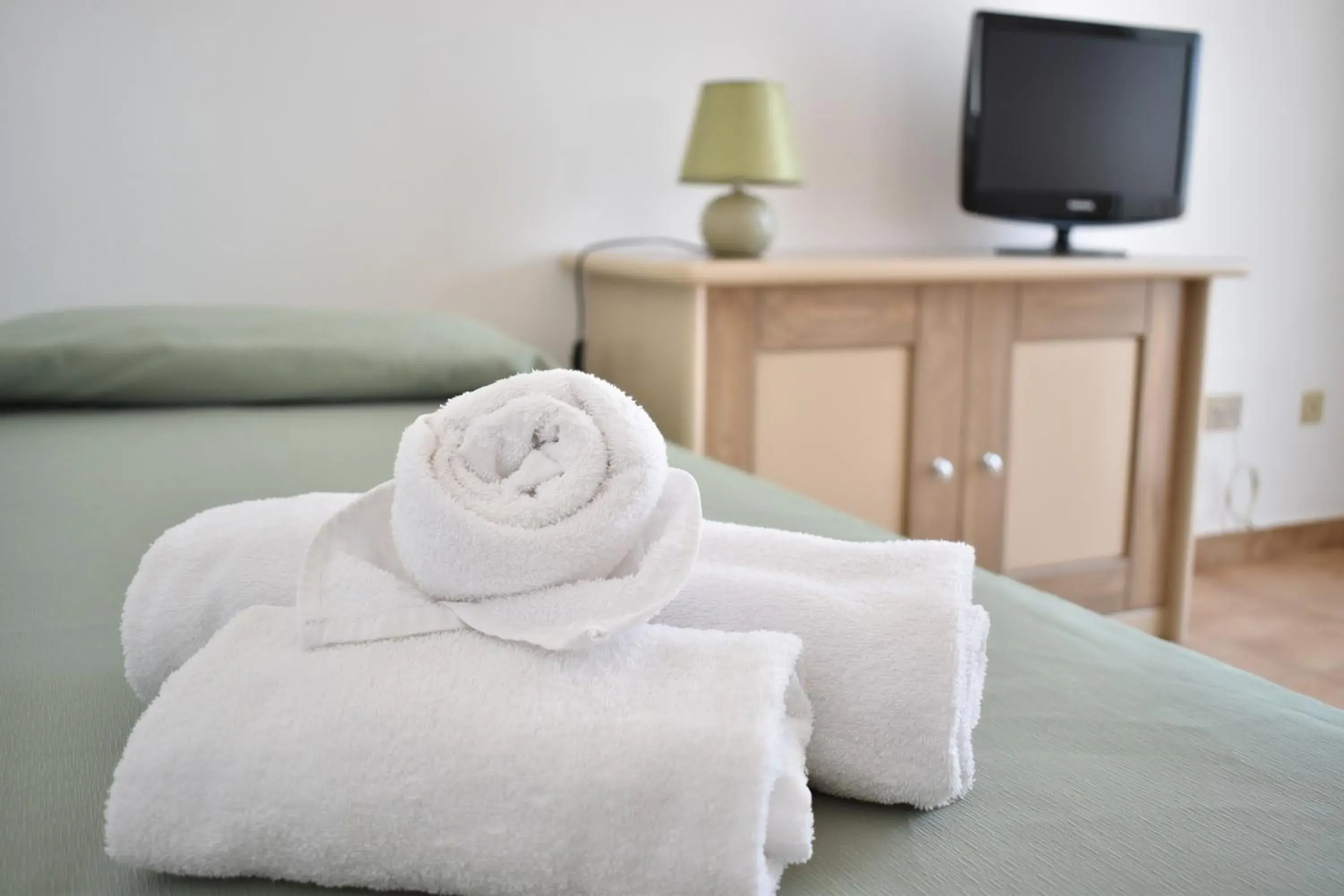 Living room, Bed in Hotel Residence Ampurias