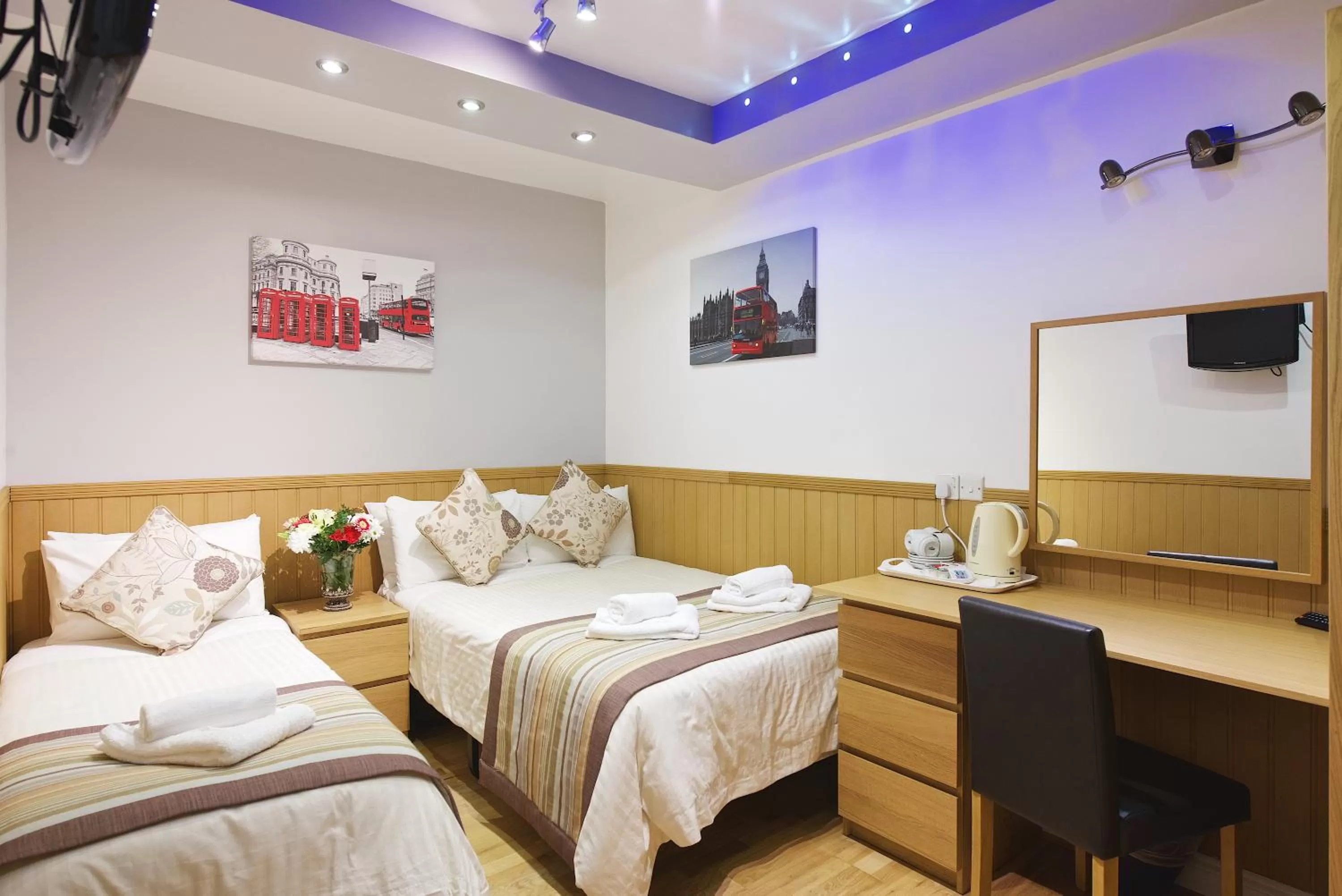 Bed in Linden House Hotel