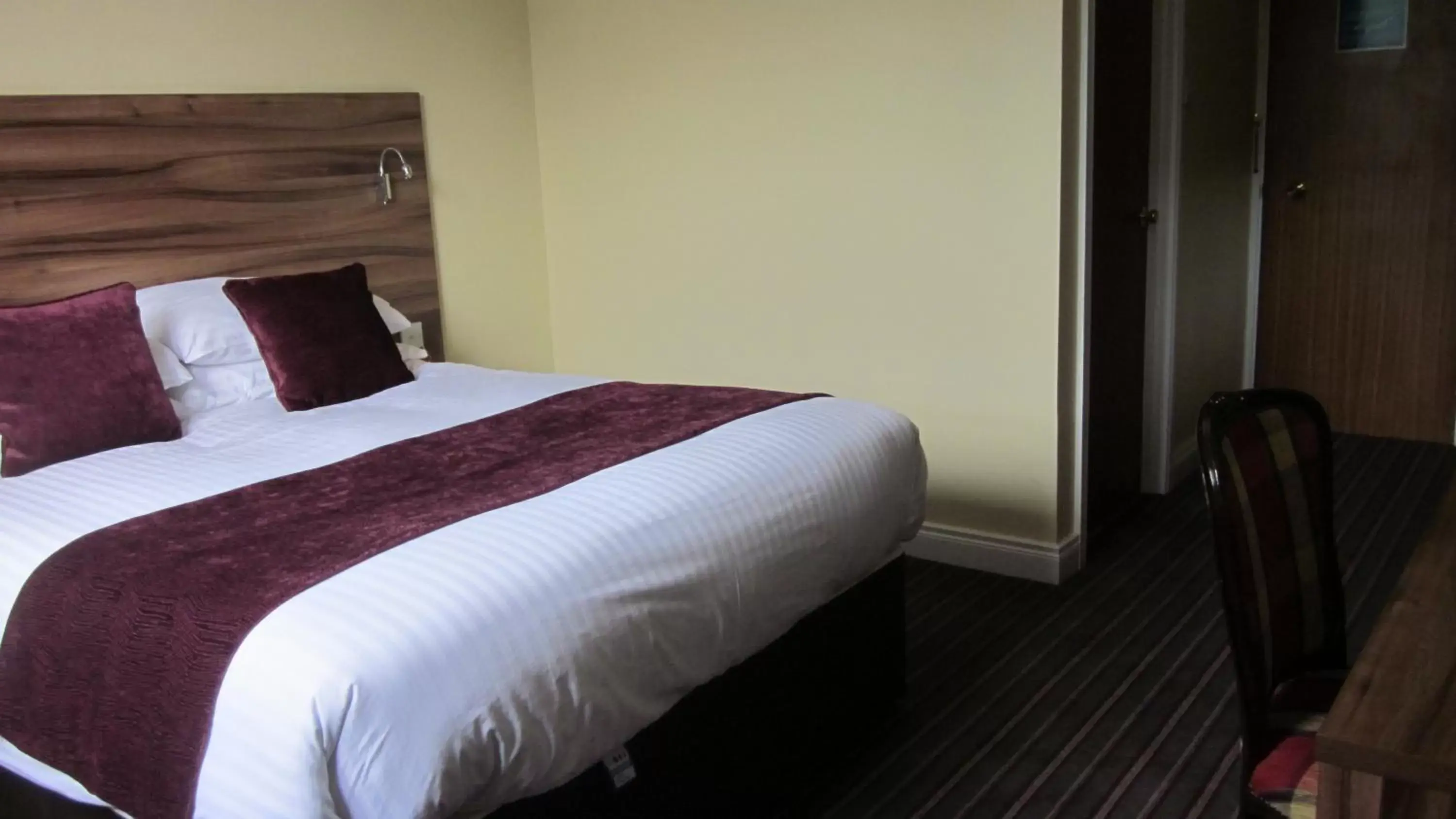 Double Room - single occupancy in Mourne Country Hotel Double Room - single occupancy in Mourne Country Hotel