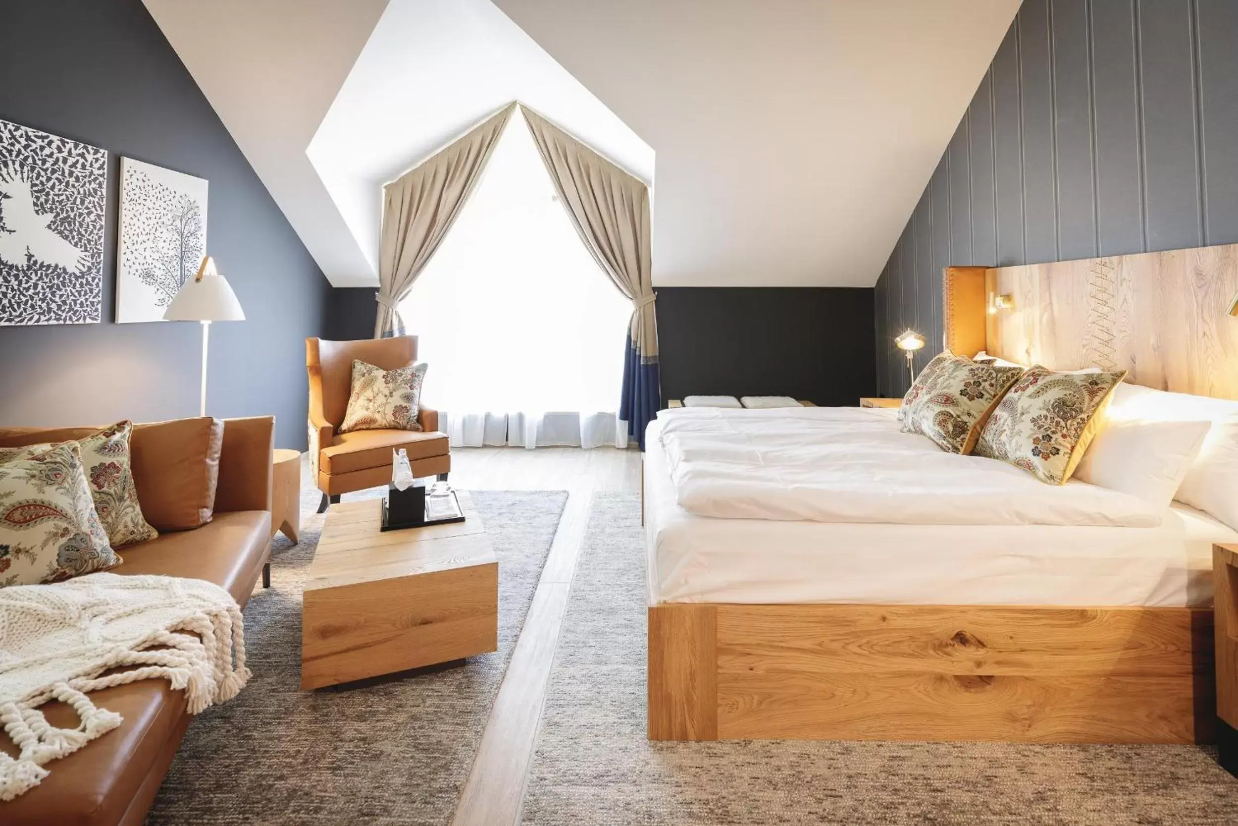 Suite with River View in Boutique Hotel Sunrose 7 - Gourmet & SPA Suite with River View in Boutique Hotel Sunrose 7 - Gourmet & SPA