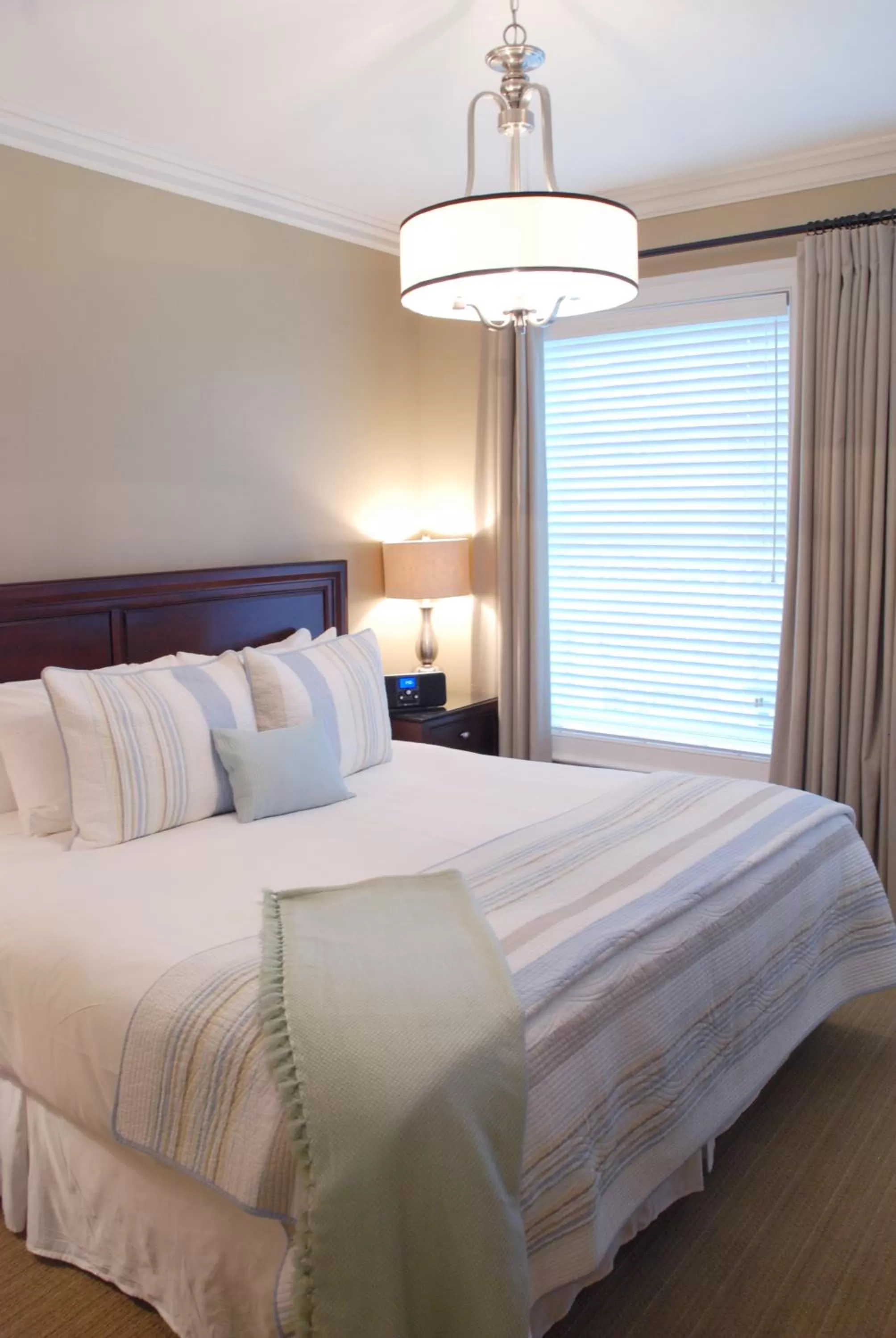 Bedroom, Bed in 124 on Queen Hotel & Spa