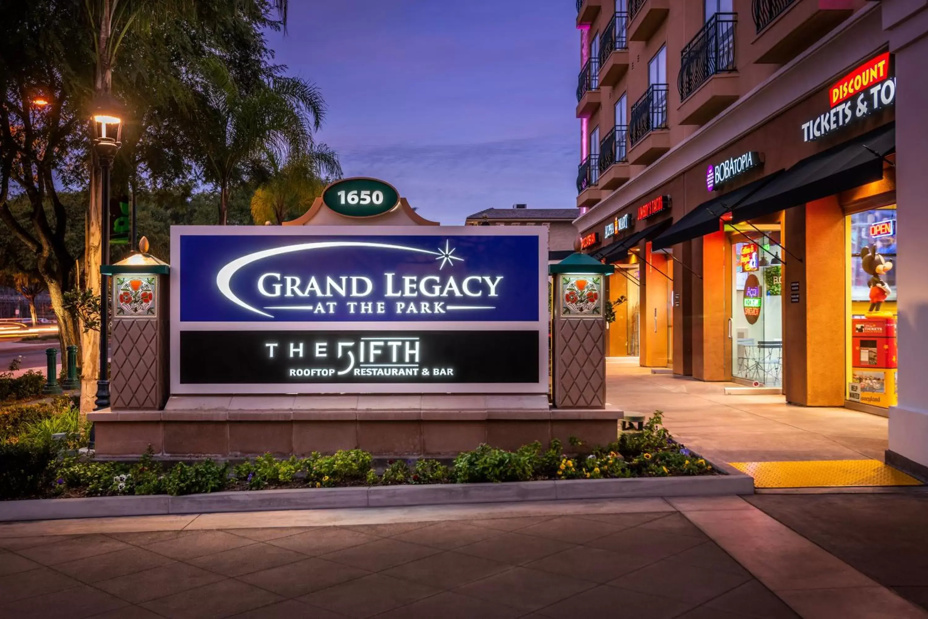 Facade/entrance in Grand Legacy At The Park