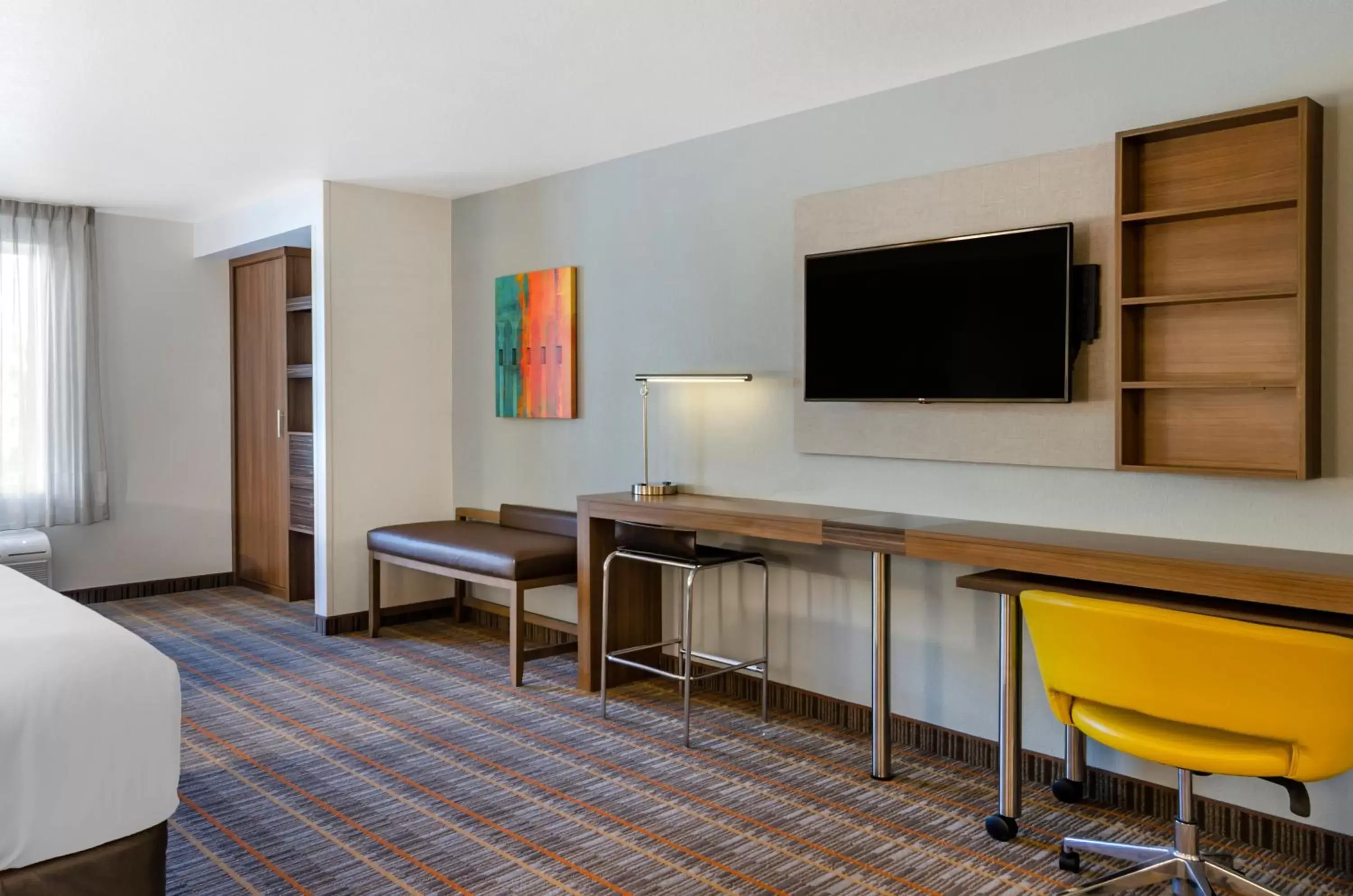 TV and multimedia, TV/Entertainment Center in MainStay Suites Great Falls Airport