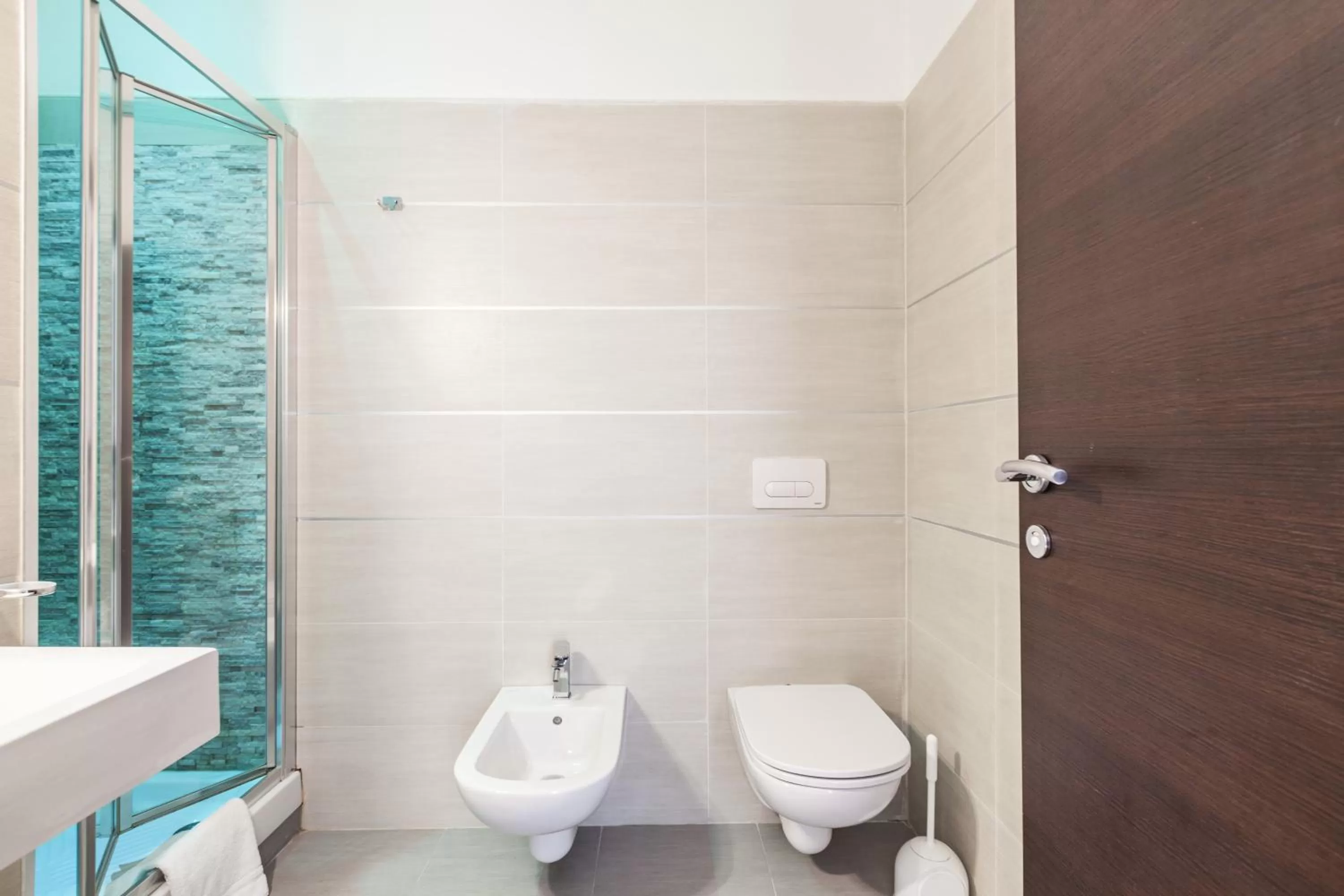 Bathroom in Stardust Rome