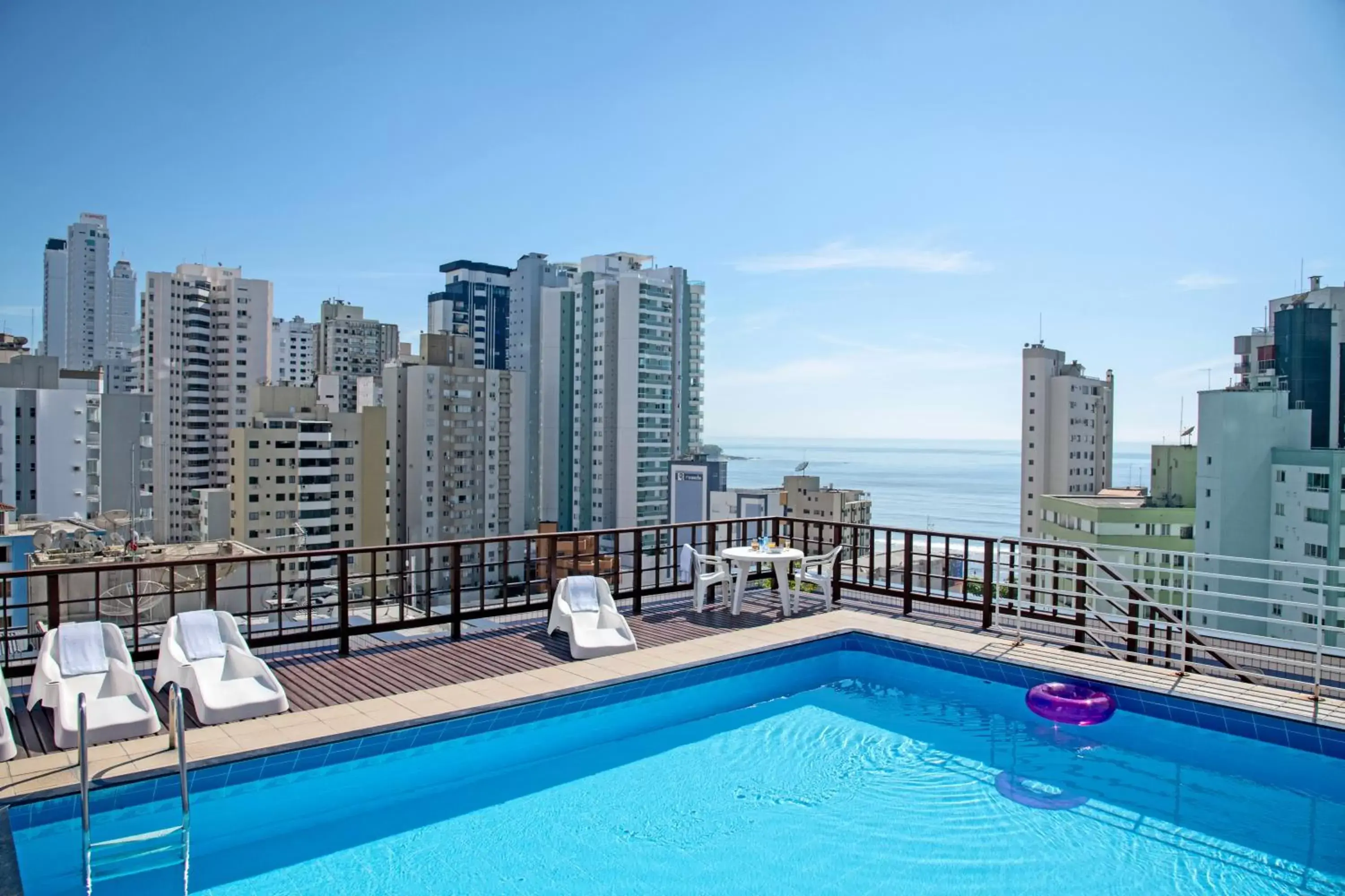 Swimming Pool in Atobá Praia Hotel