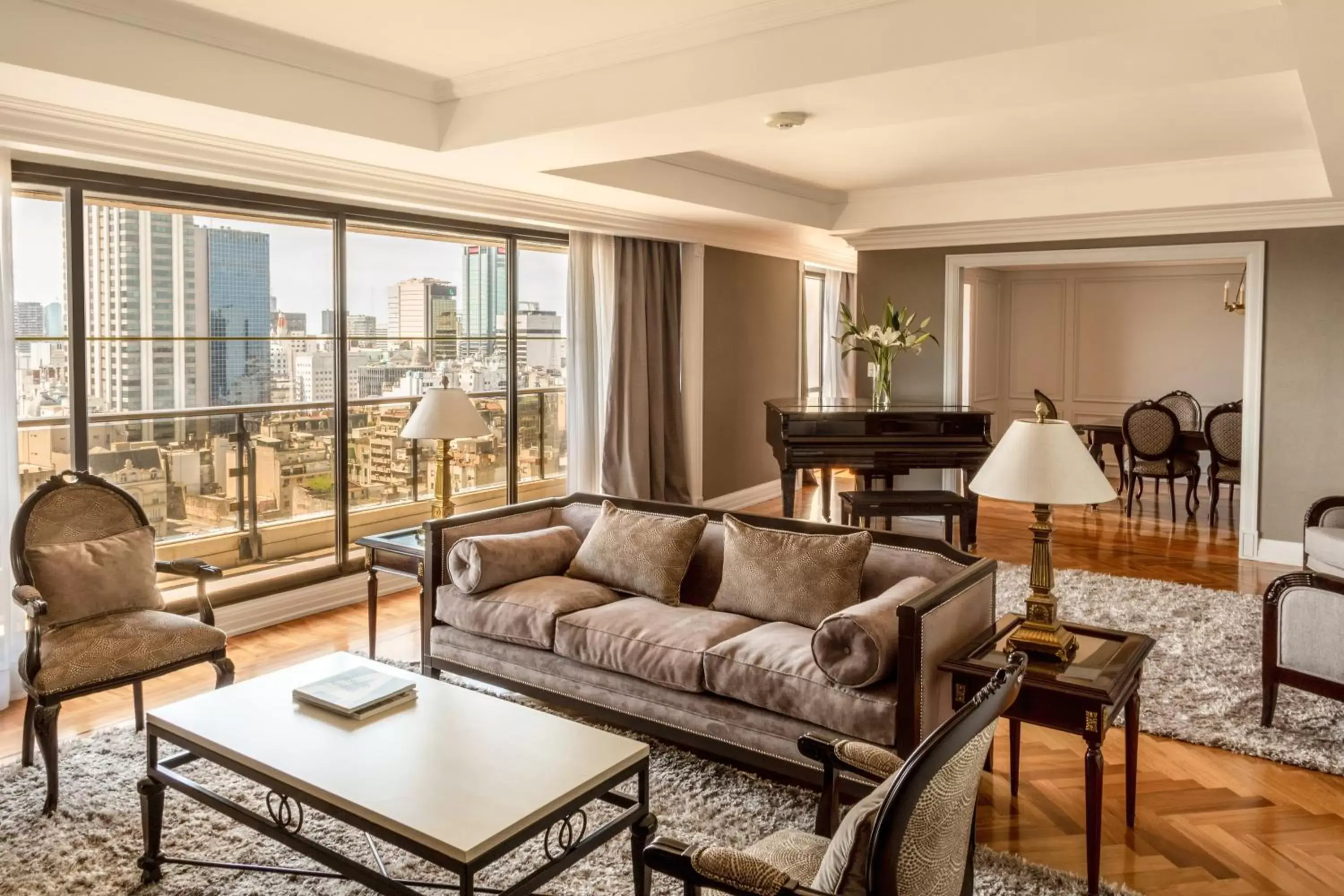 Photo of the whole room, Seating Area in InterContinental Buenos Aires, an IHG Hotel