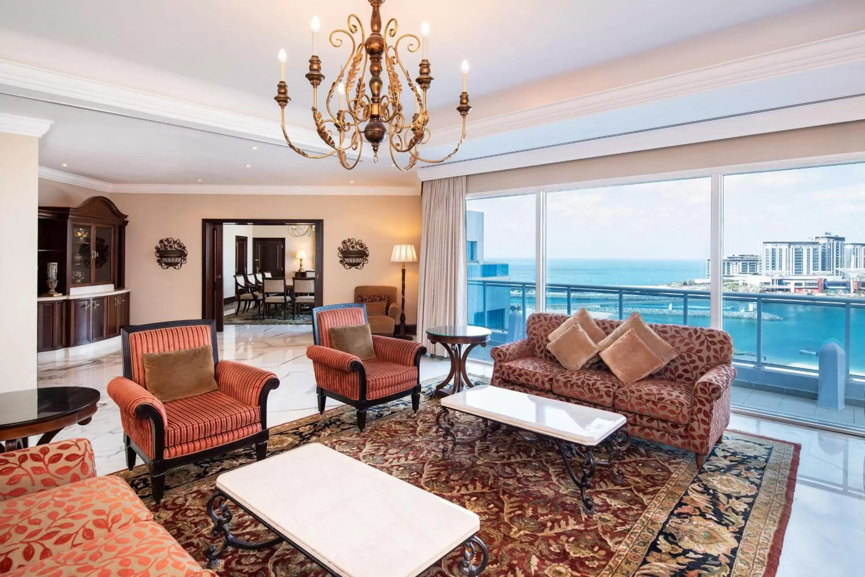 Bedroom, Seating Area in Sheraton Jumeirah Beach Resort