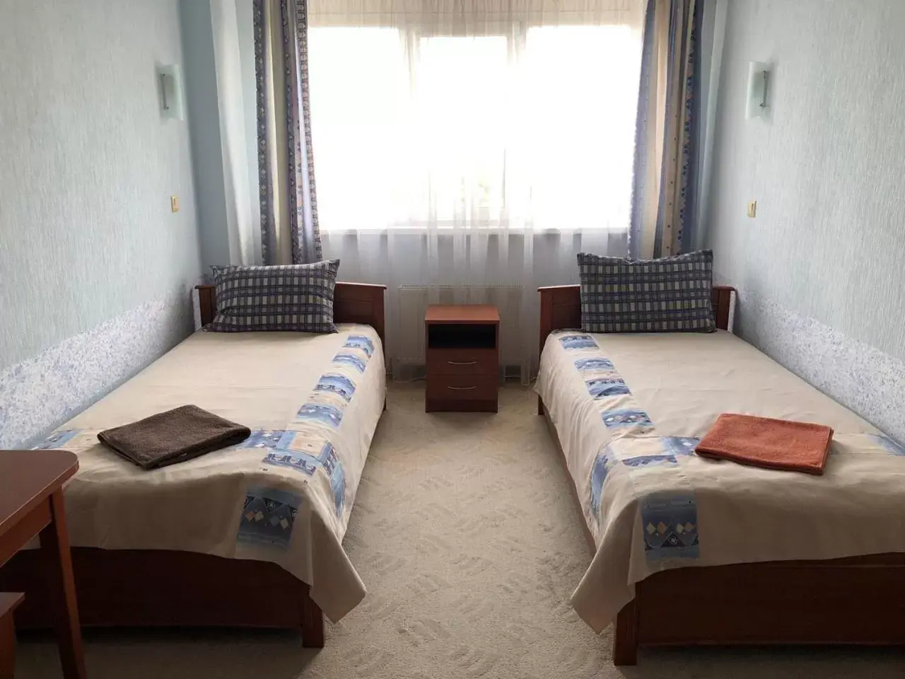 Economy Twin Room in Mini Hotel on Brovarskaya Economy Twin Room in Mini Hotel on Brovarskaya