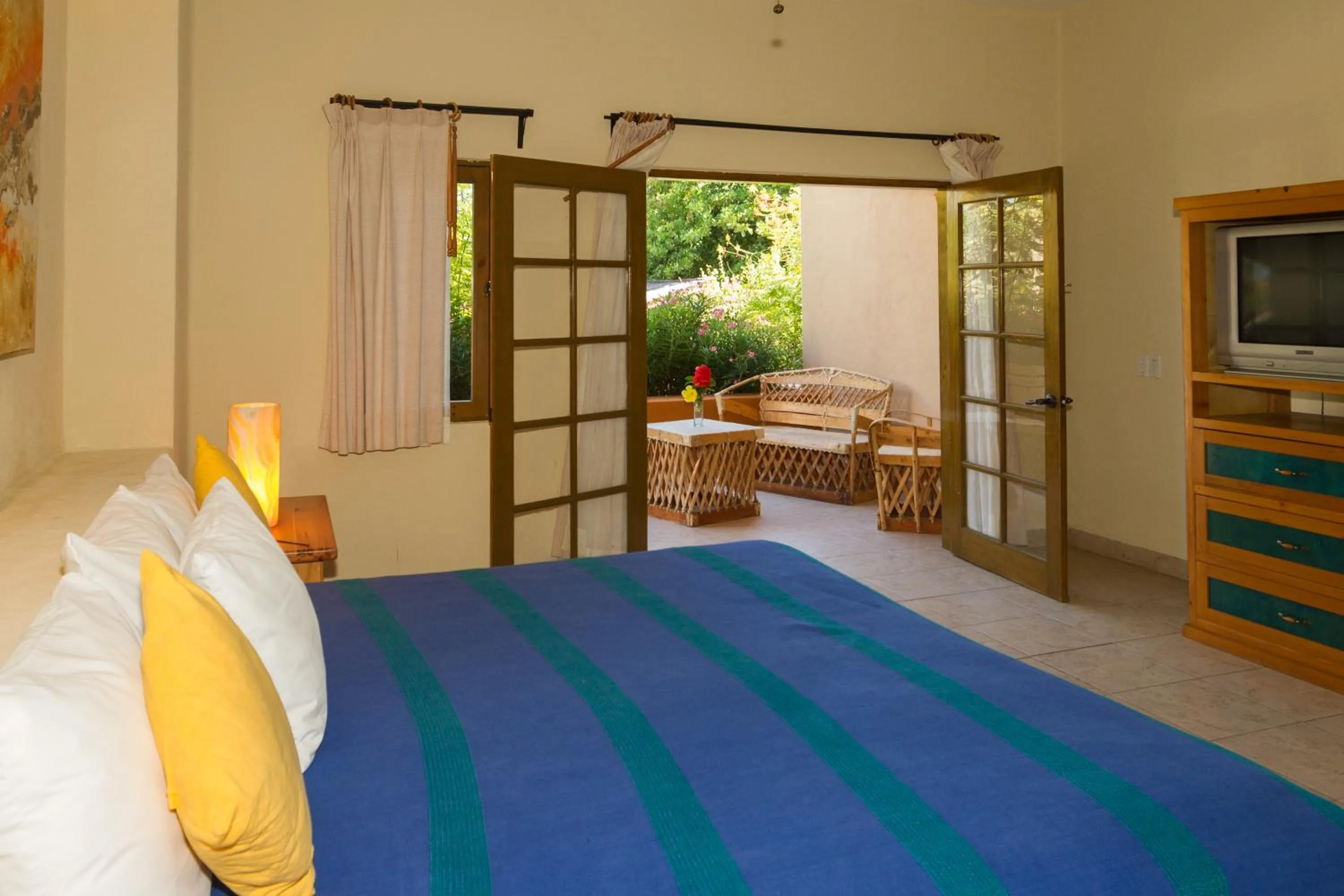 Bed in Tripui Hotel