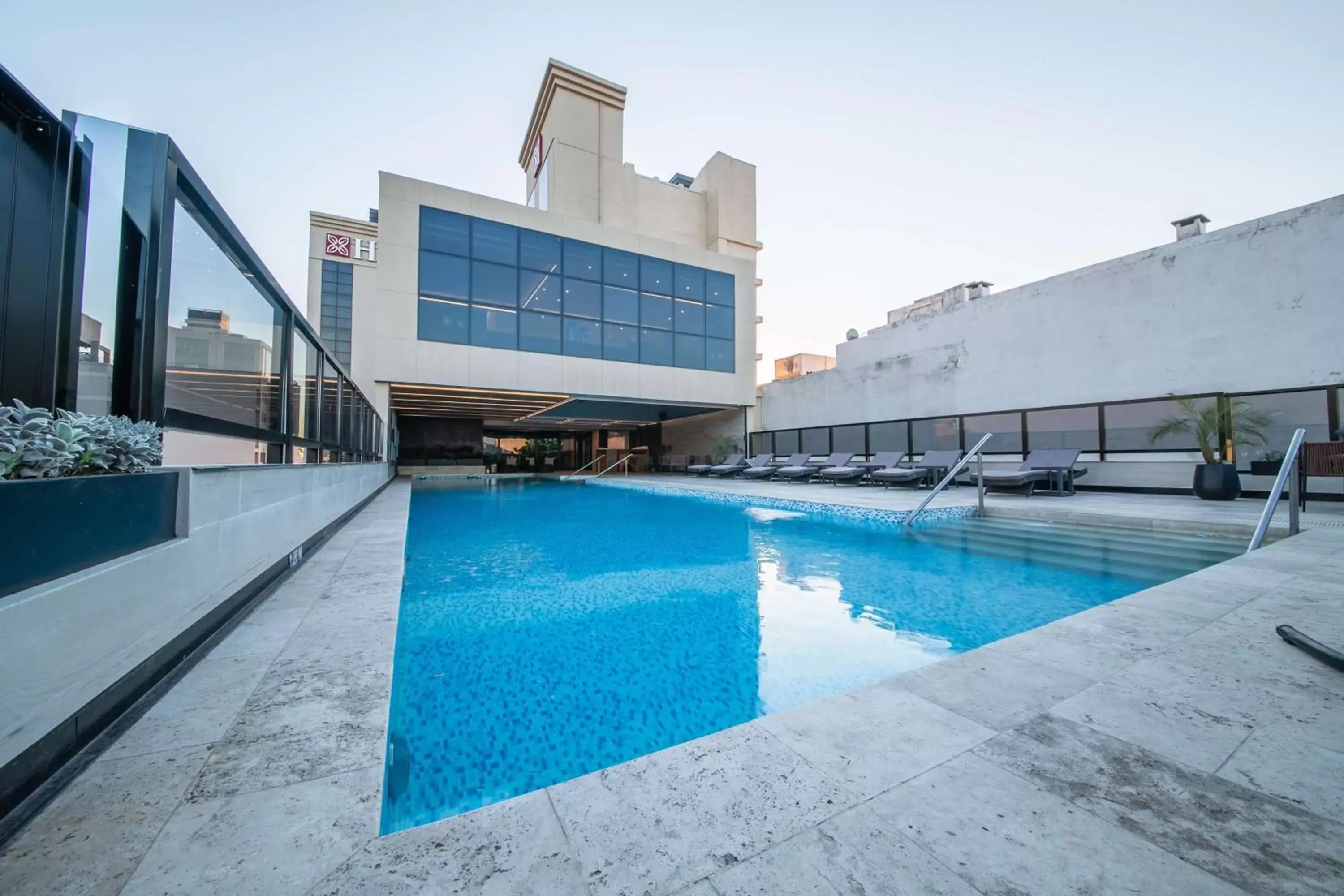 Pool view, Swimming Pool in Hilton Garden Inn Santiago Del Estero - 4 Estrellas