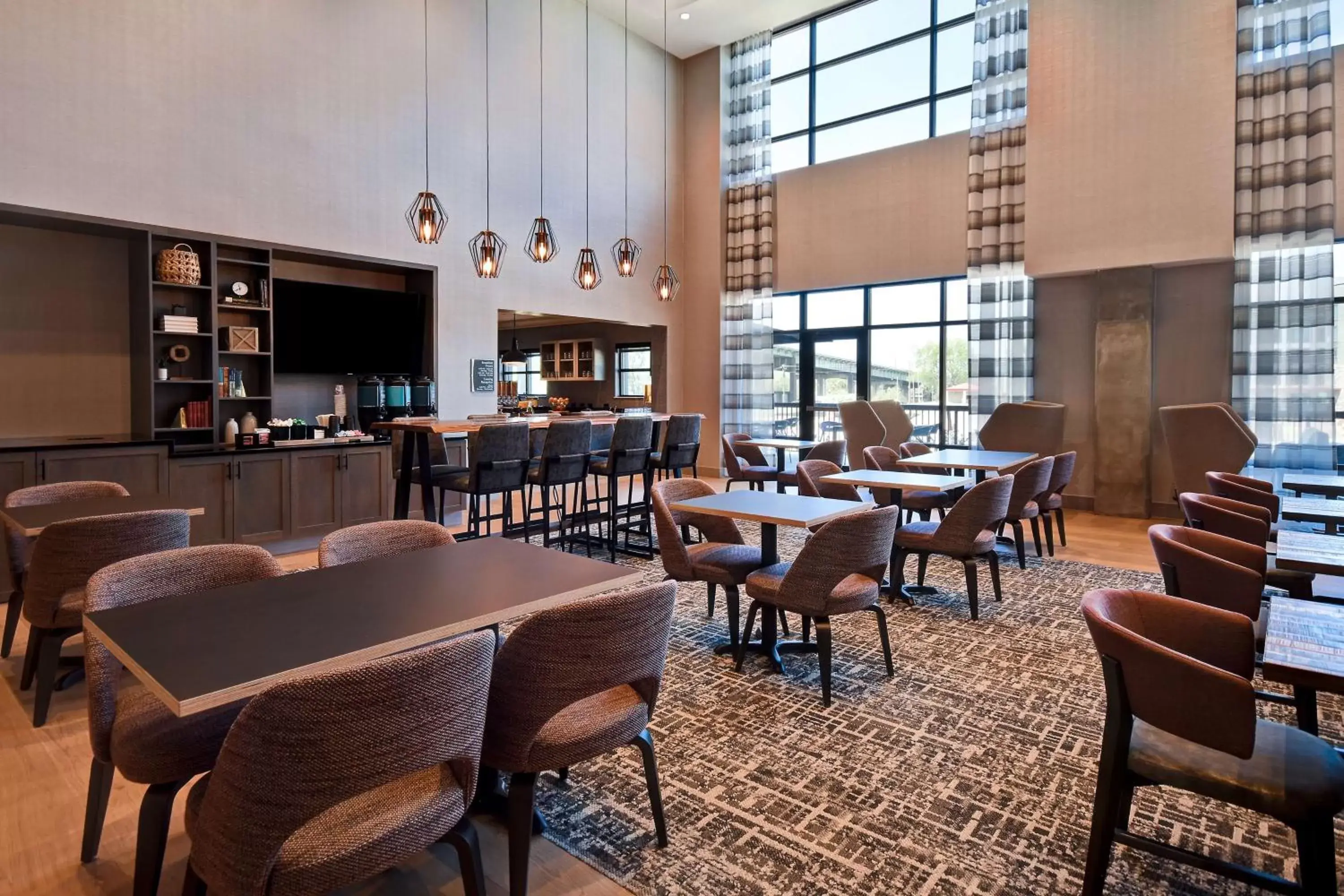 Dining area, Restaurant/Places to Eat in Homewood Suites by Hilton Tuscaloosa Downtown, AL