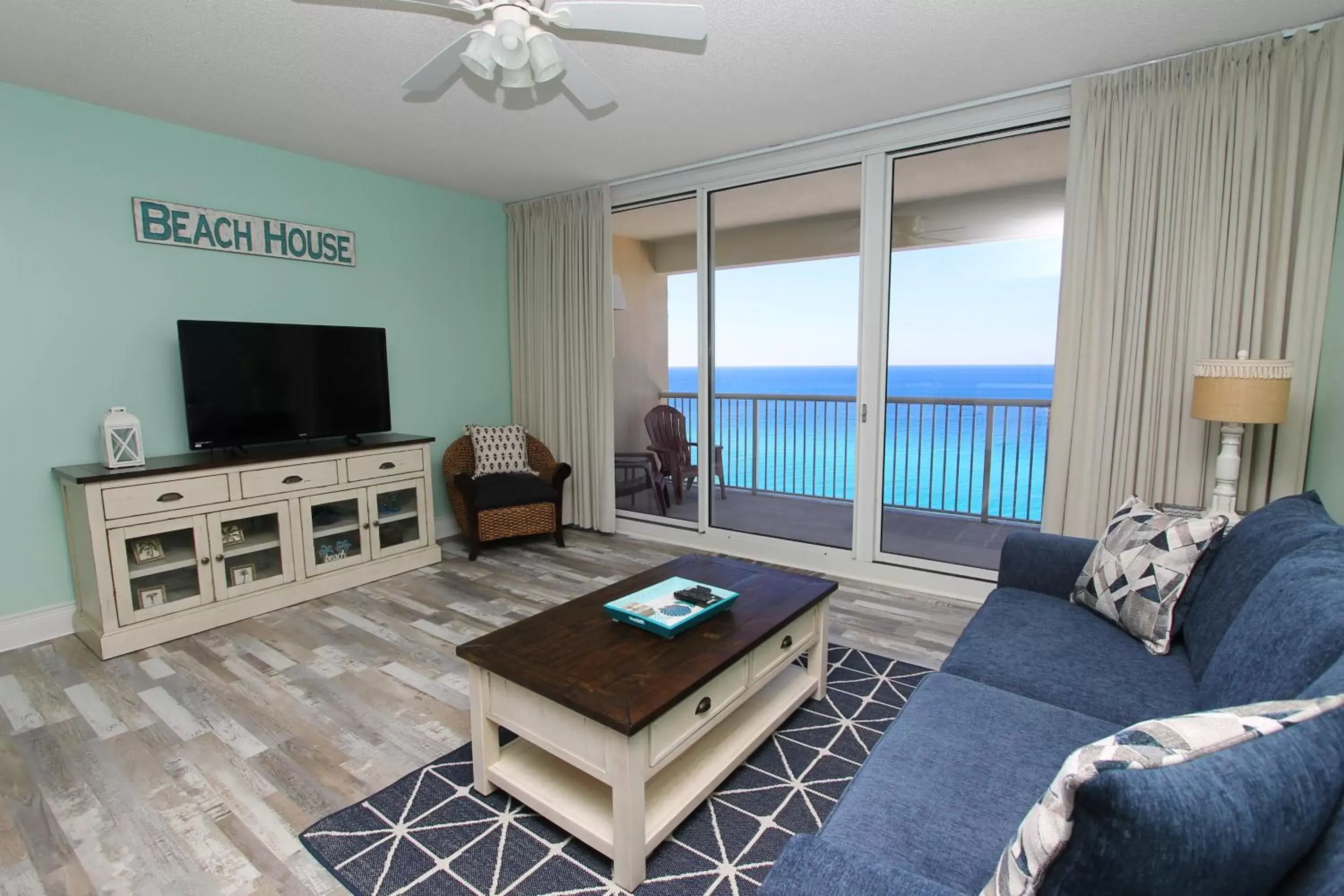 Living room, Seating Area in Majestic Beach Resort, Panama City Beach, Fl