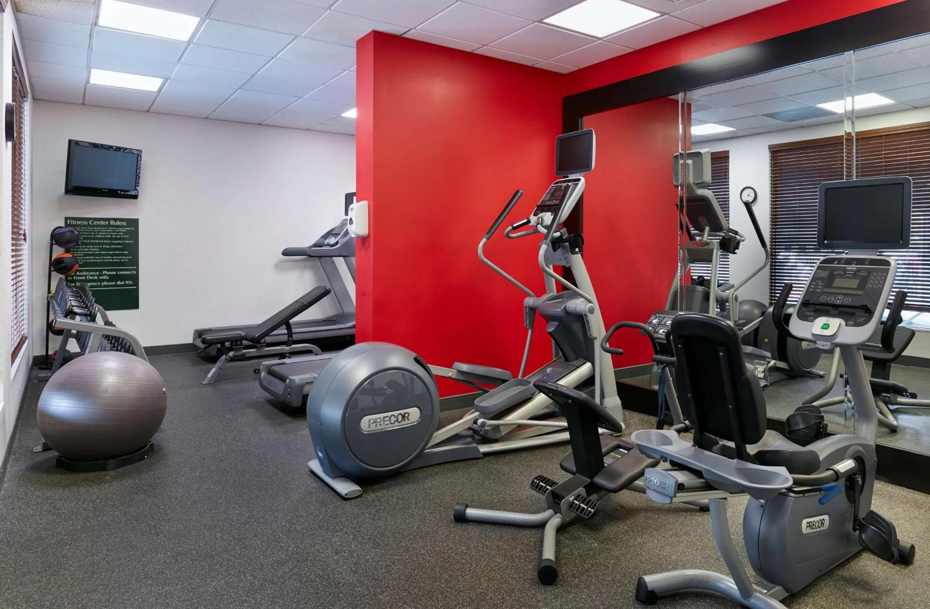 Fitness centre/facilities in Hilton Garden Inn Charlotte North