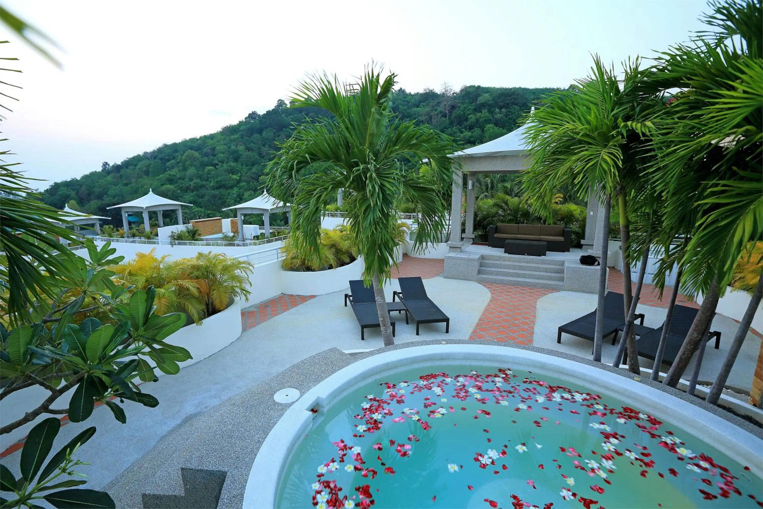 Garden in Phunawa Resort Phuket Karon Beach - SHA Plus