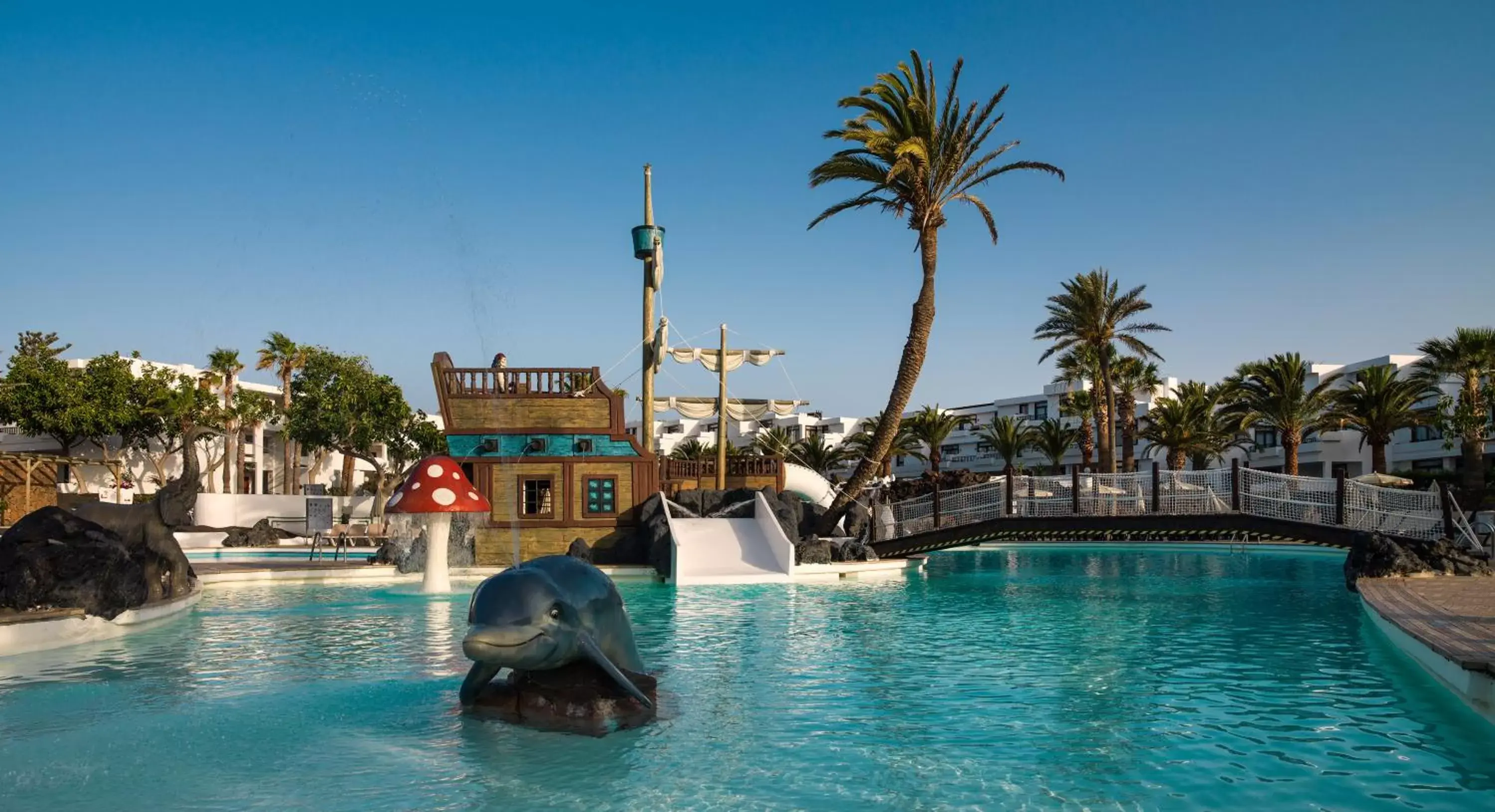 Day, Swimming Pool in H10 Suites Lanzarote Gardens