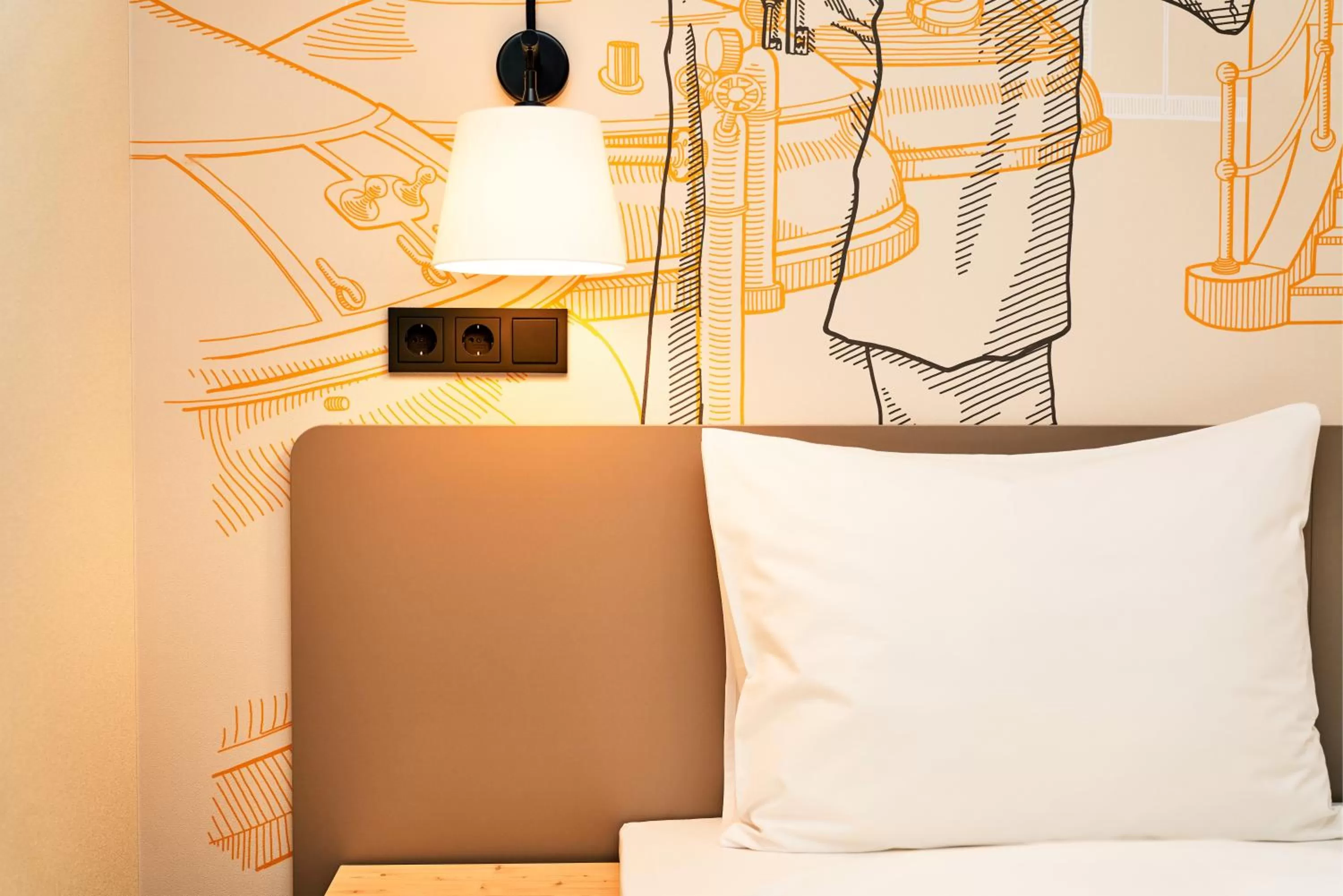 Bed in McDreams Hotel München-Nord