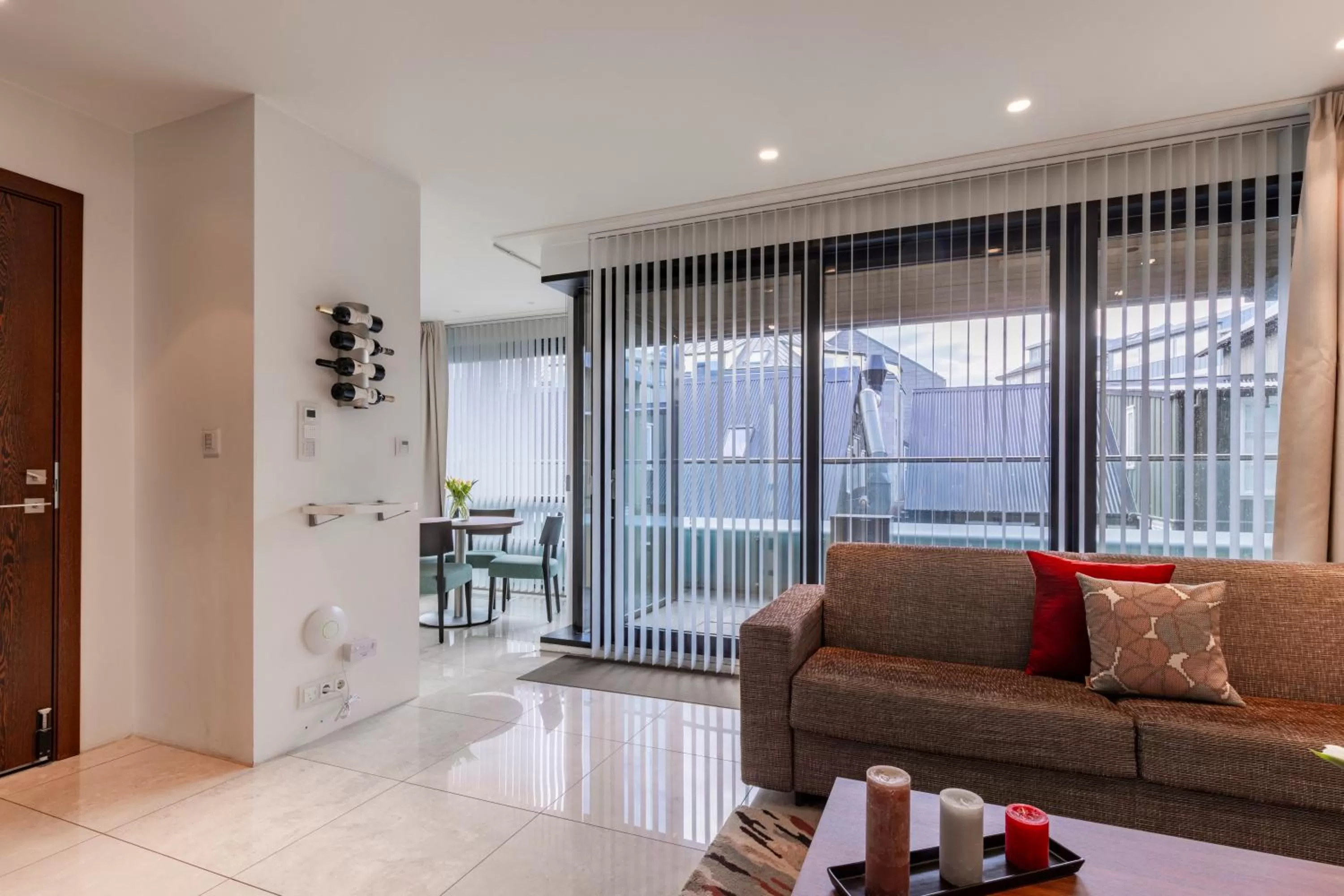 Living room in Black Pearl Apartment Hotel