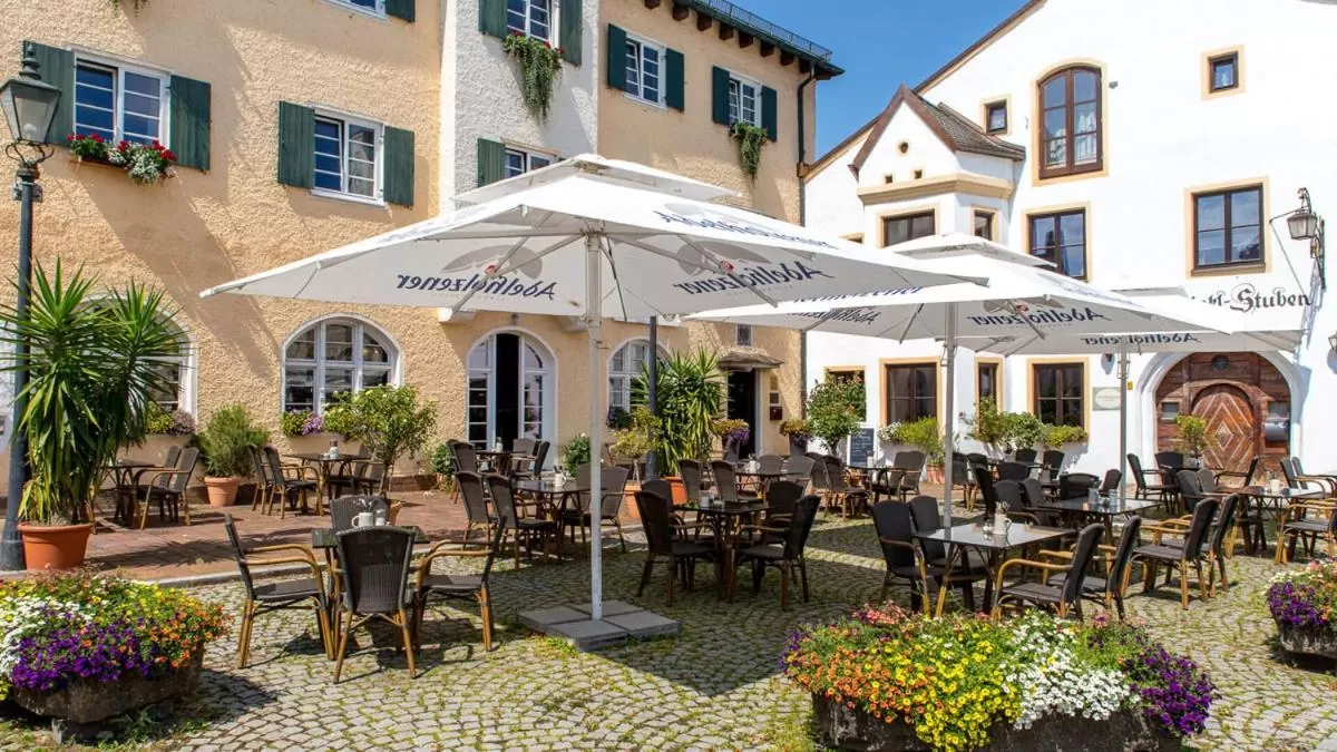 Restaurant/places to eat in Wailtl Hotel