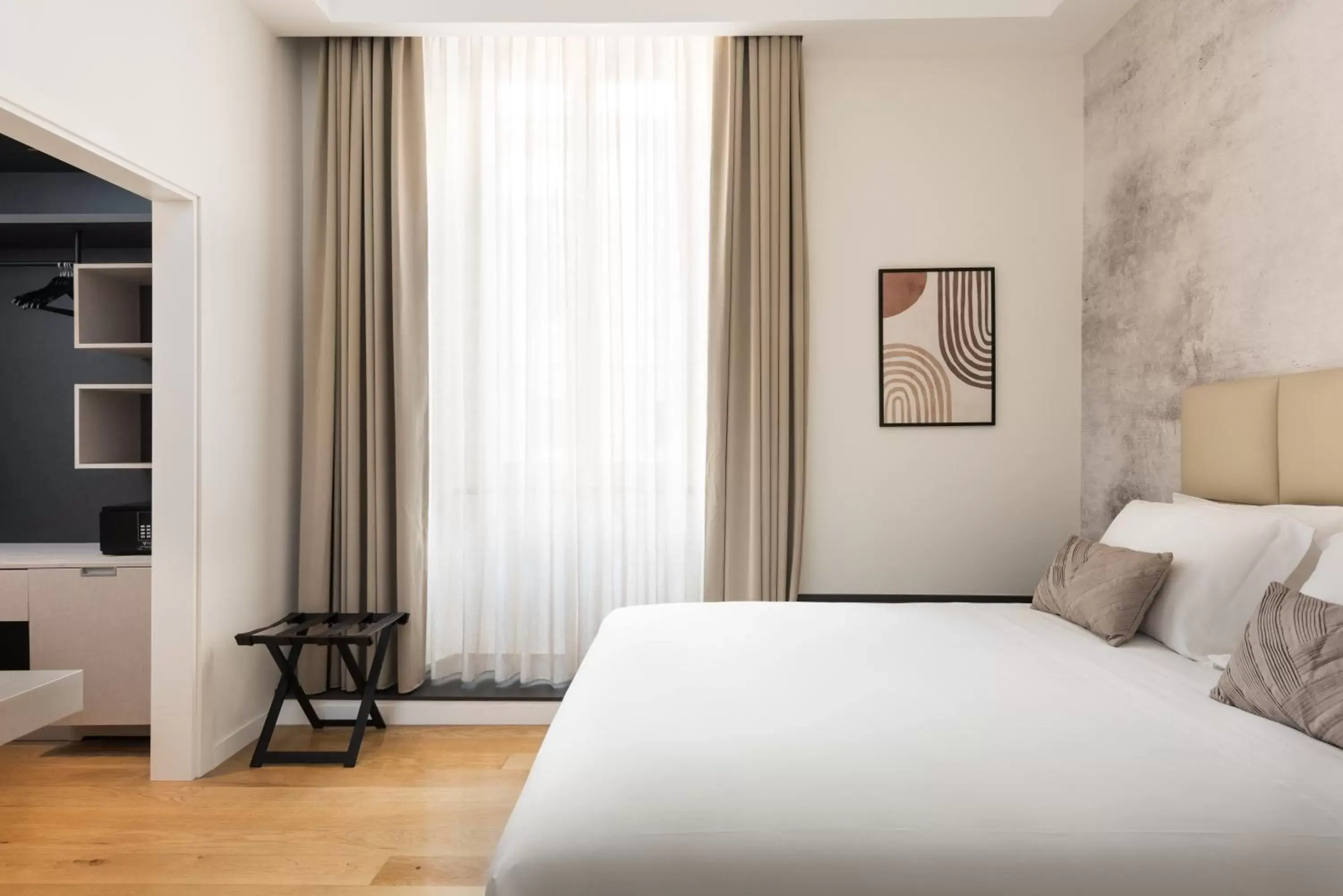 Superior Double or Twin Room with City View in AT 41 Superior Double or Twin Room with City View in AT 41