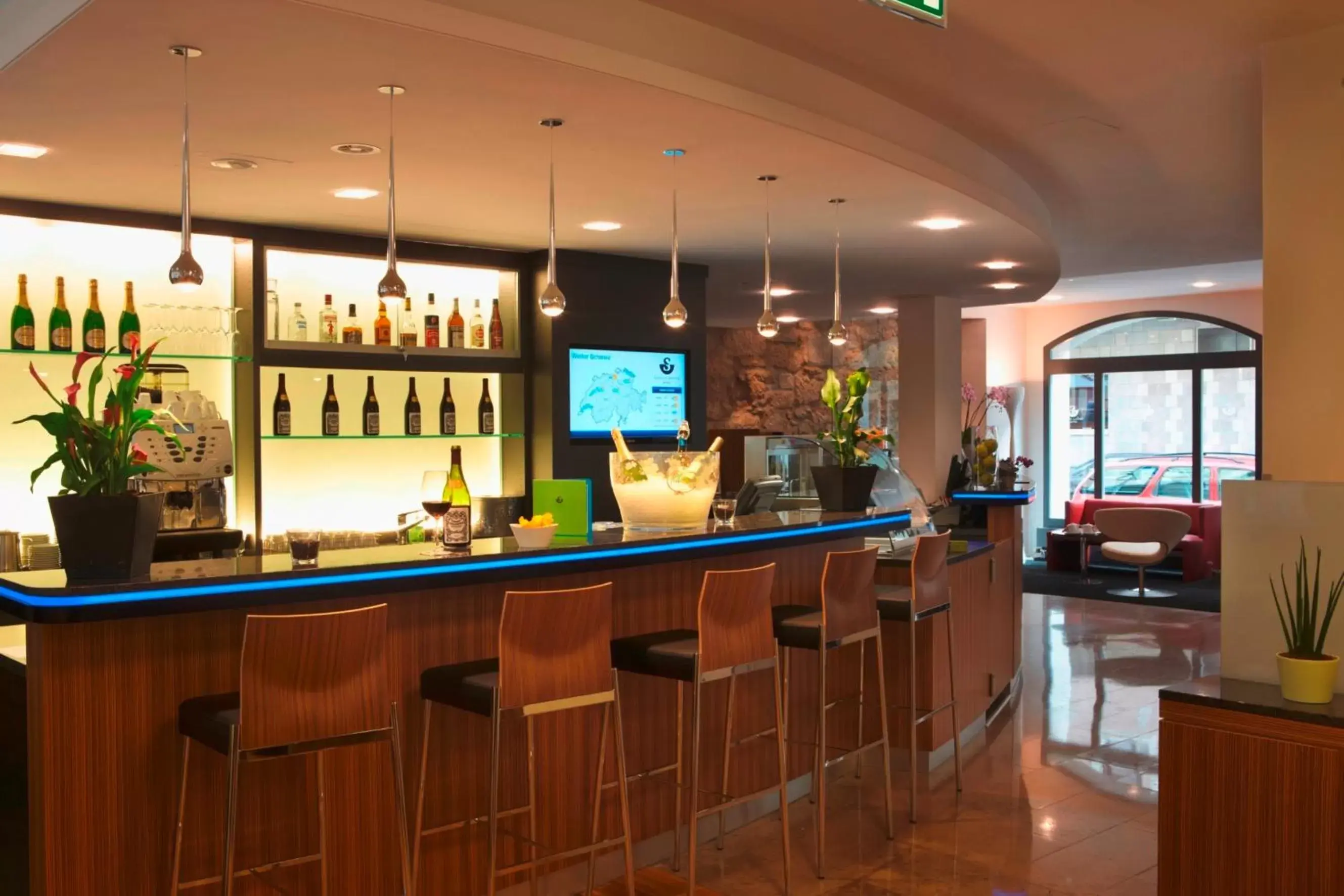 Lounge or bar, Lobby/Reception in Sorell Hotel Rütli