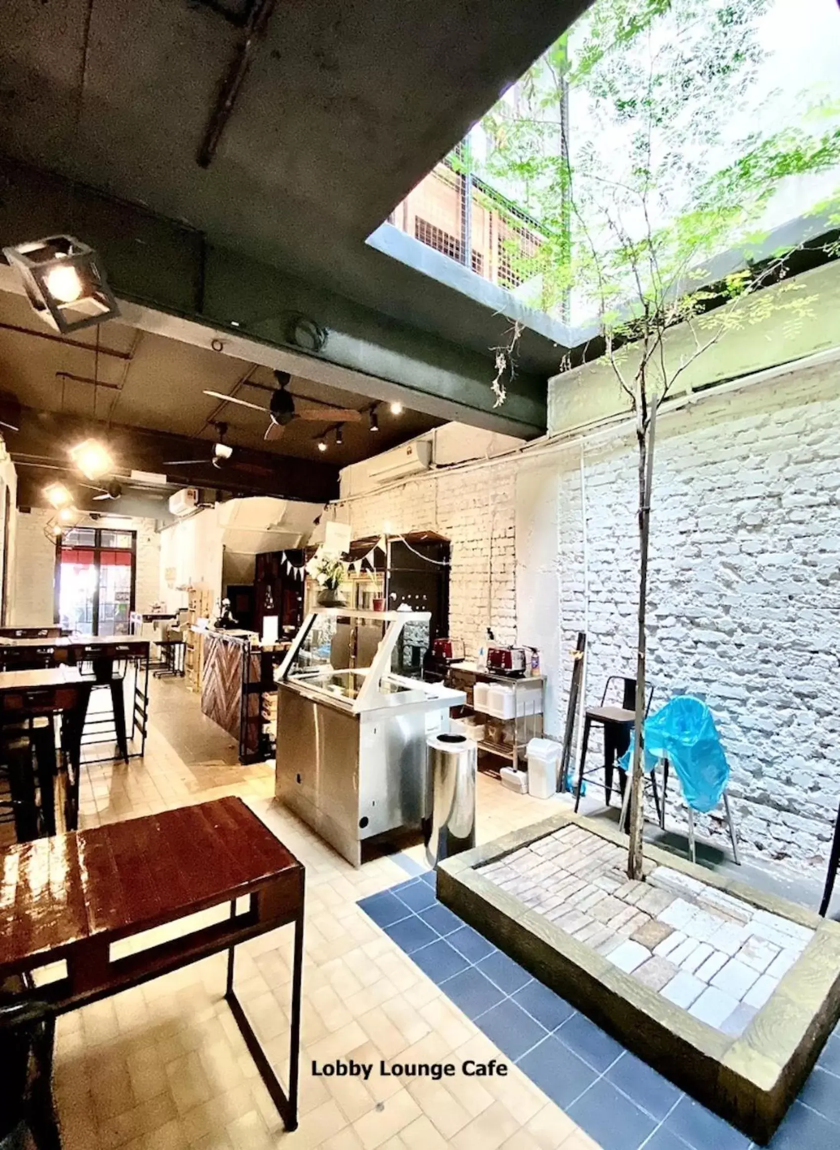 Restaurant/places to eat in Kim Haus Loft