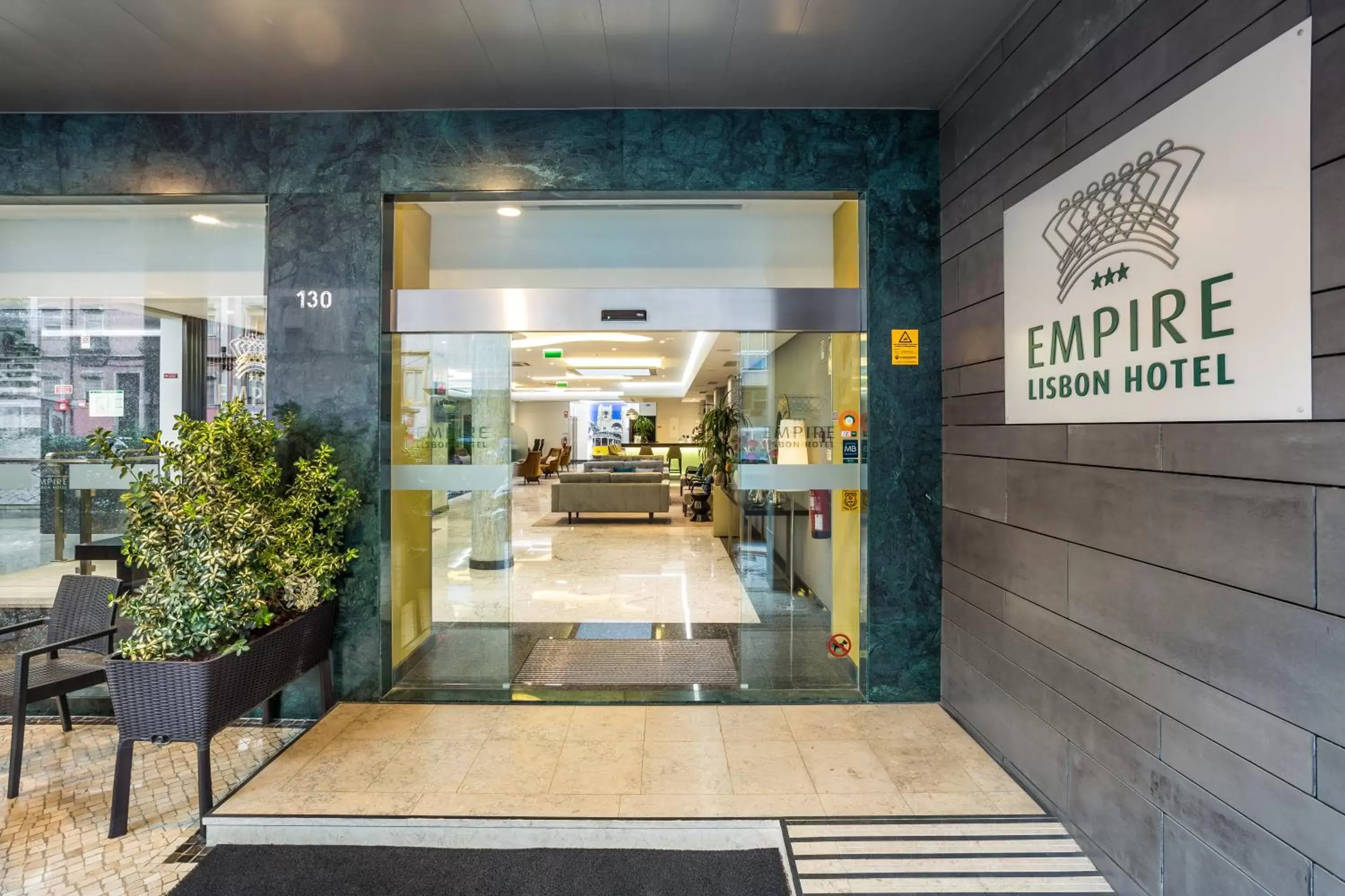 Facade/entrance in Empire Lisbon Hotel