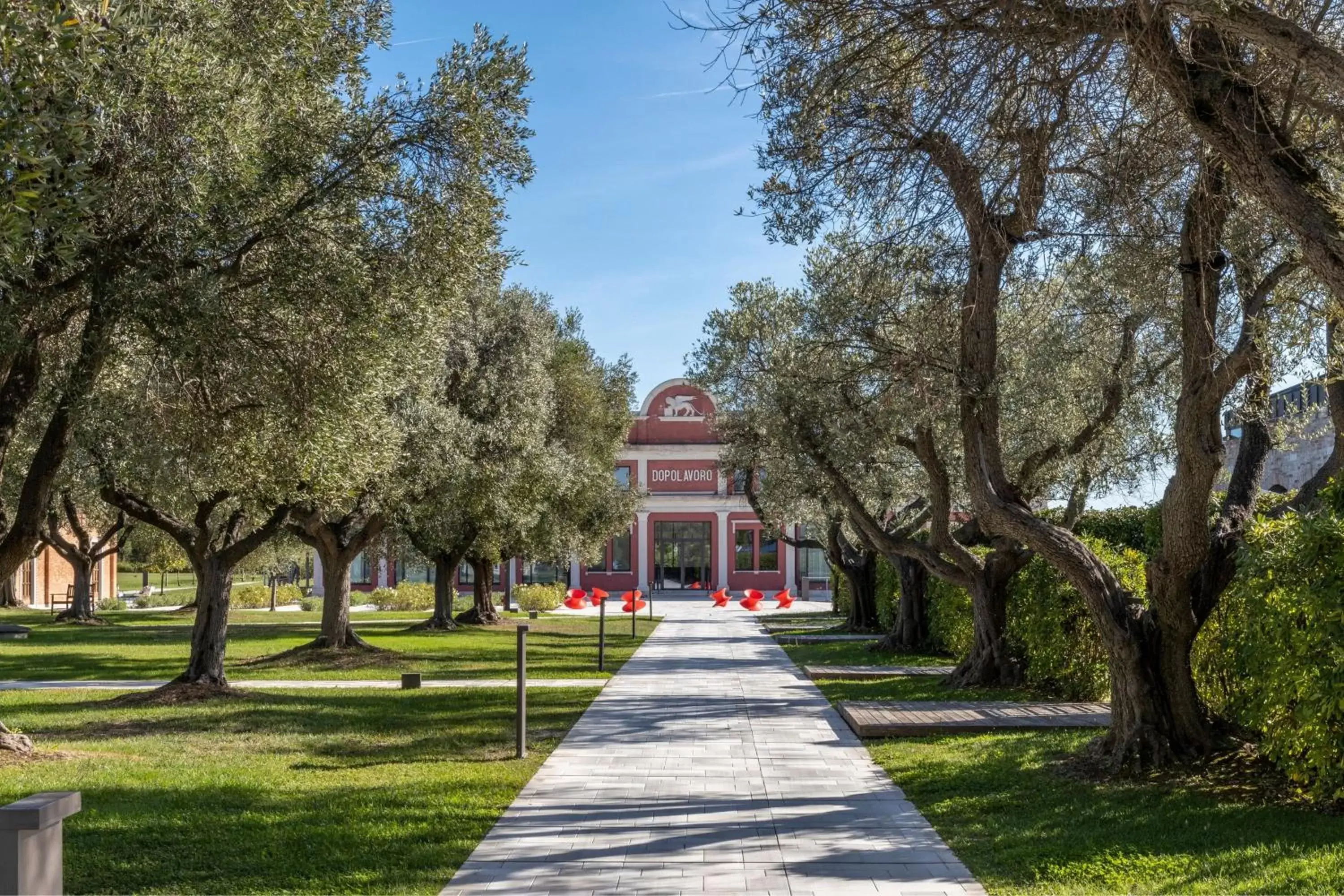 Restaurant/places to eat, Property Building in JW Marriott Venice Resort & Spa