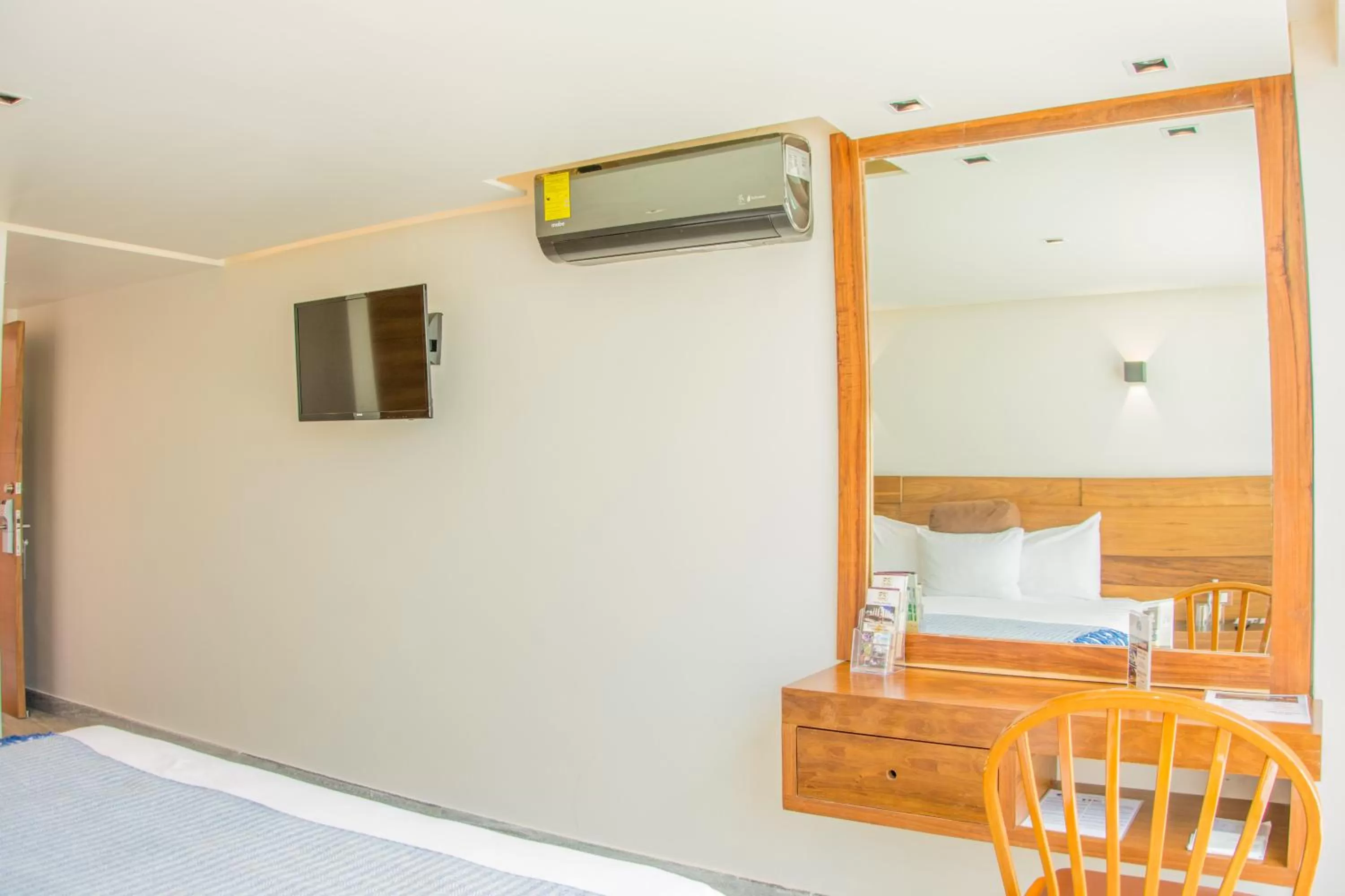 Double or Twin Room - Disability Access in Hotel Plaza Kokai Cancún