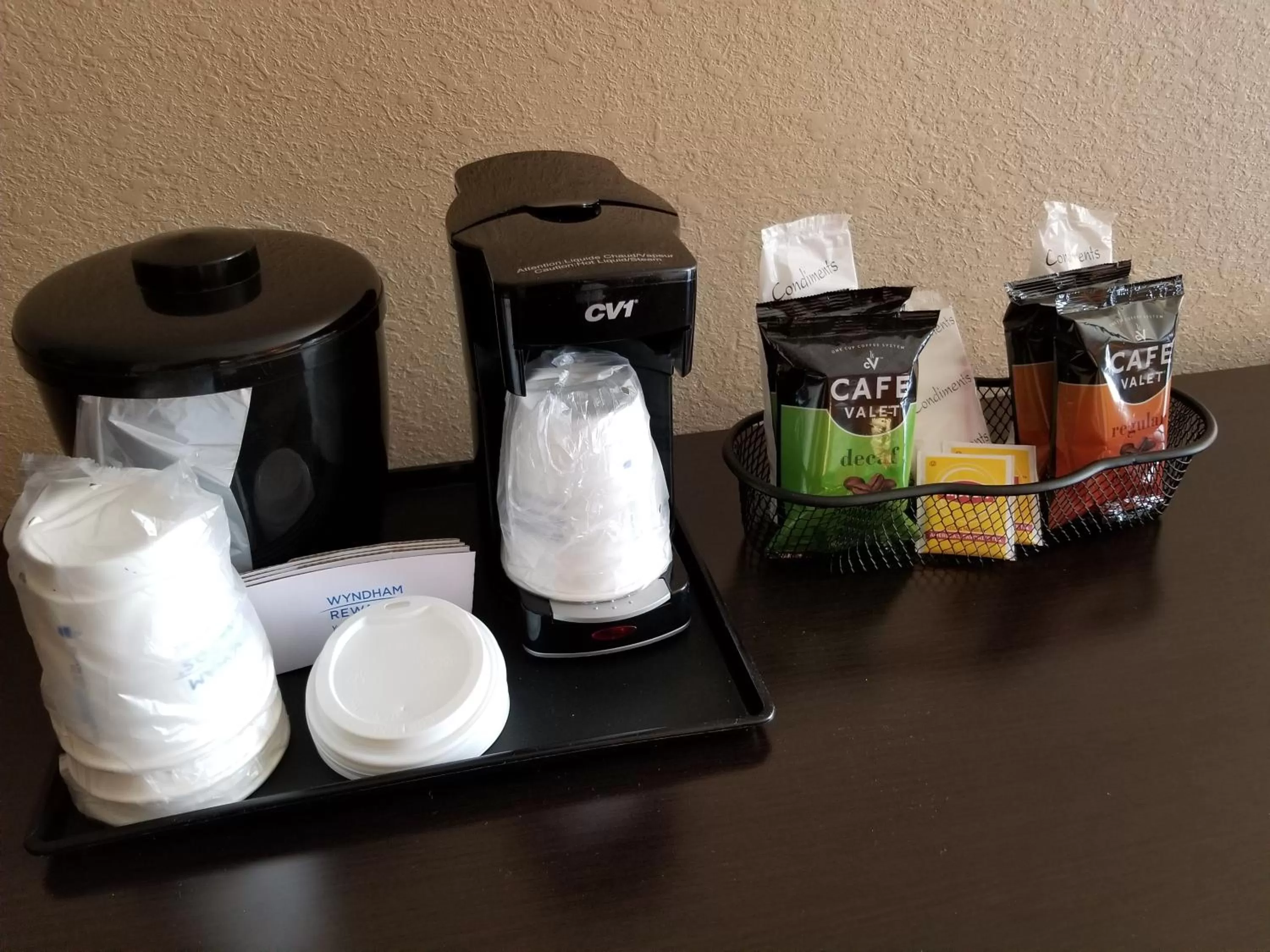 Coffee/tea facilities in Baymont by Wyndham Plainfield/ Indianapolis Arpt Area