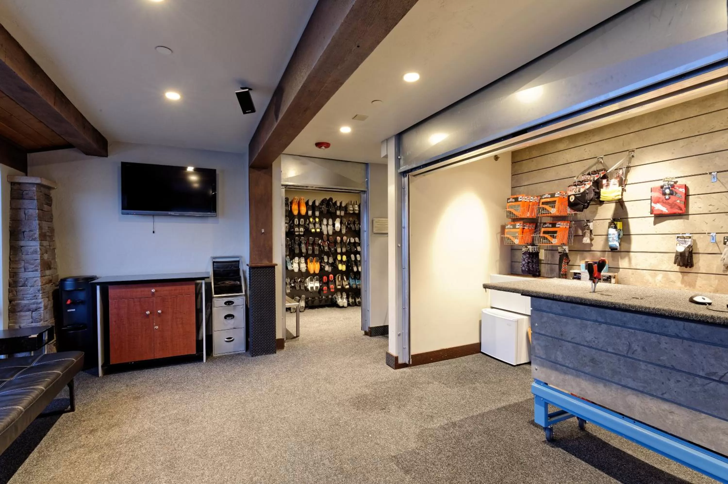 Area and facilities in The Crestwood Snowmass Village