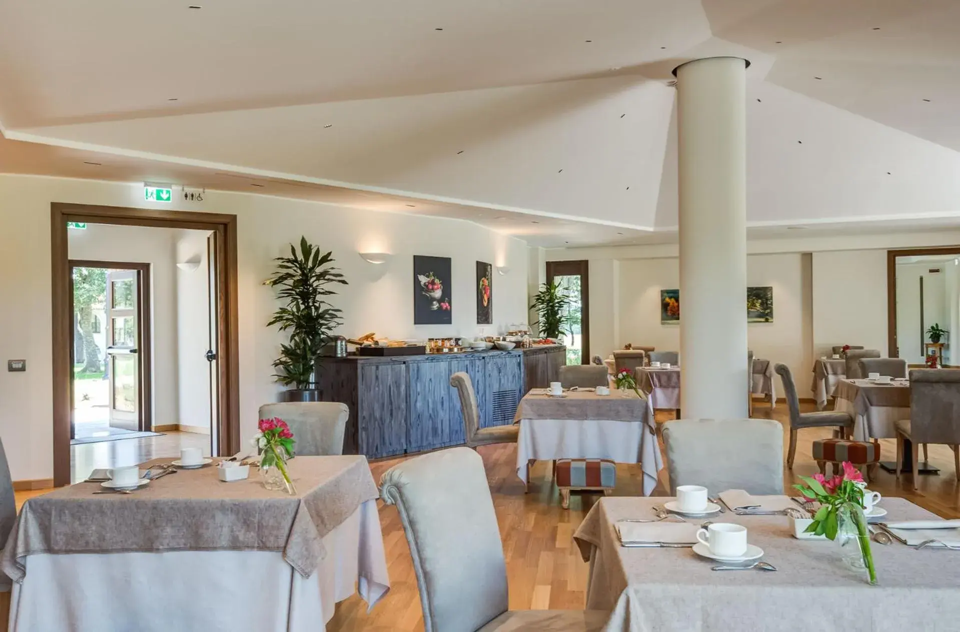 Breakfast, Restaurant/Places to Eat in Borgo La Chiaracia Resort & SPA