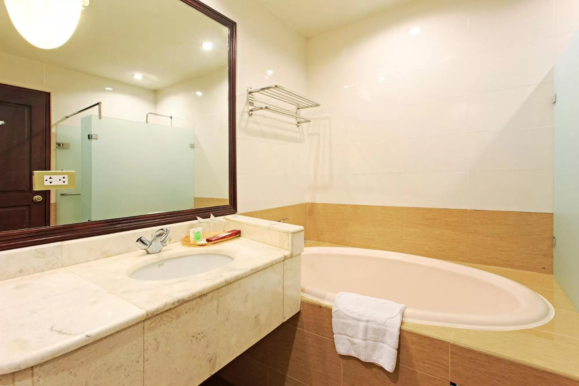 Toilet in Sarrosa International Hotel and Residential Suites