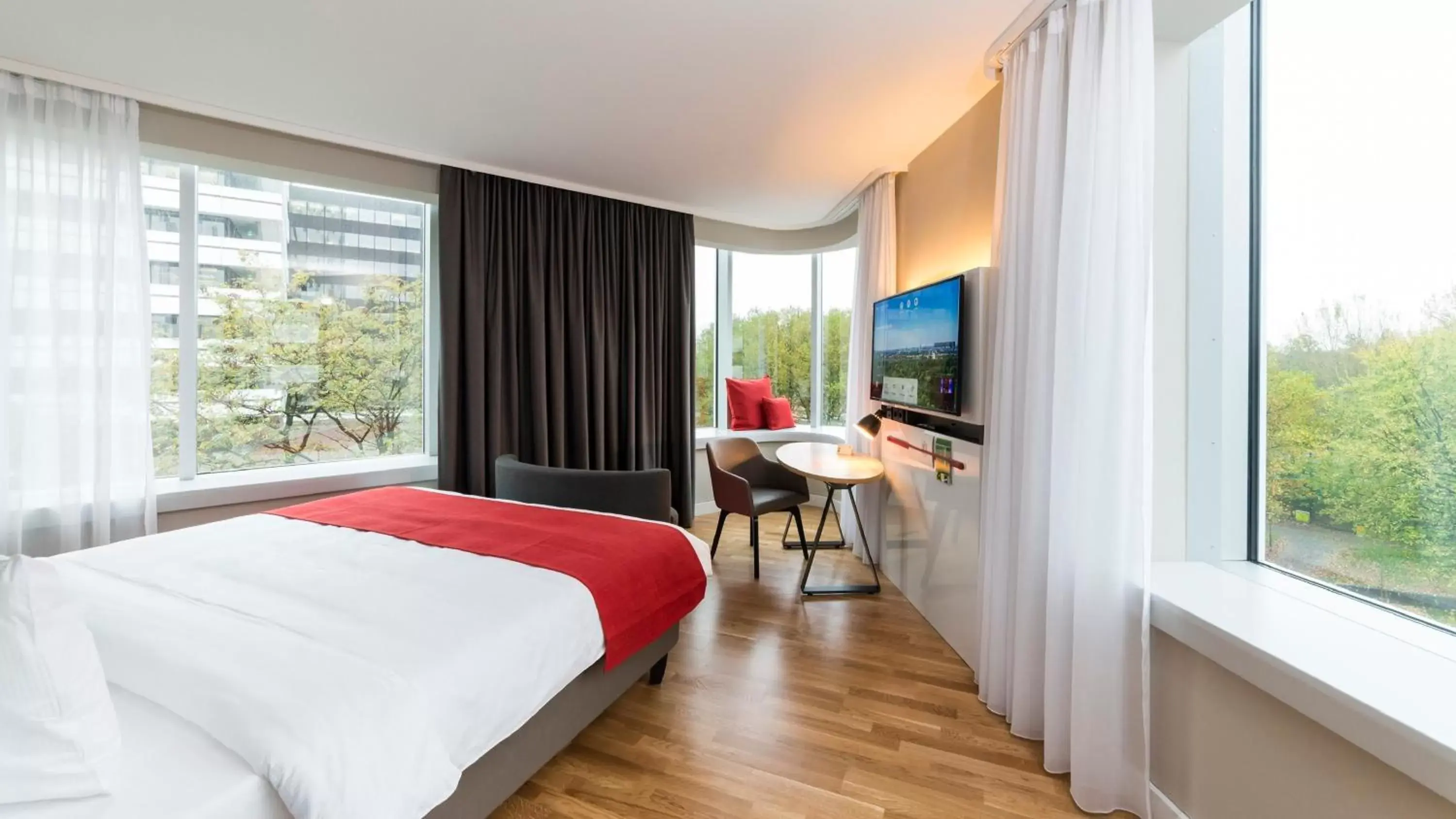 Photo of the whole room, View in Holiday Inn Hamburg - City Nord, an IHG Hotel