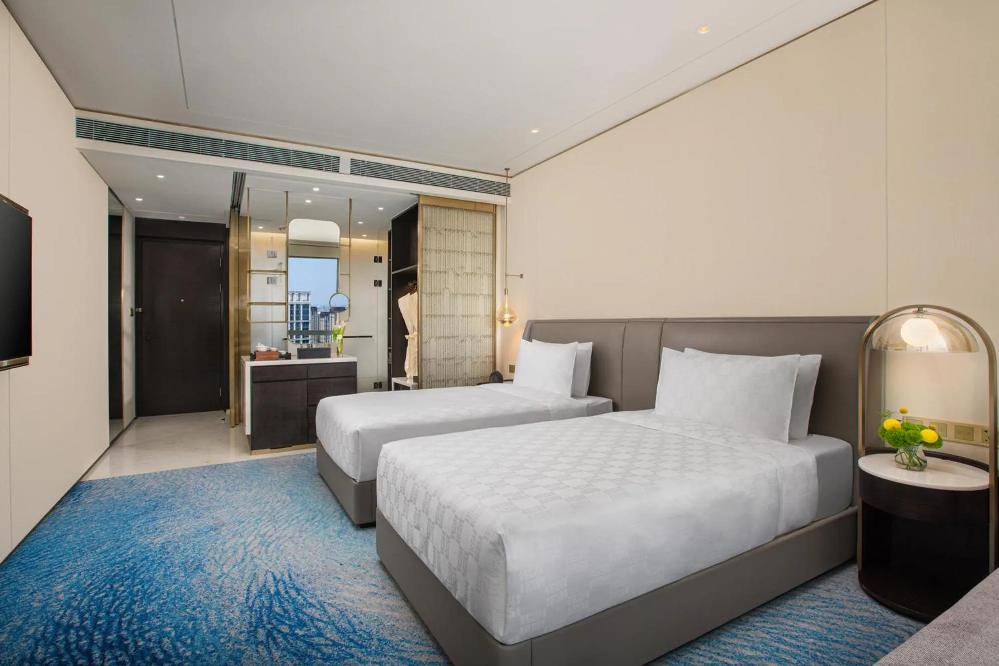 Bed in HUALUXE Shanghai Changfeng Park - Park Lake View