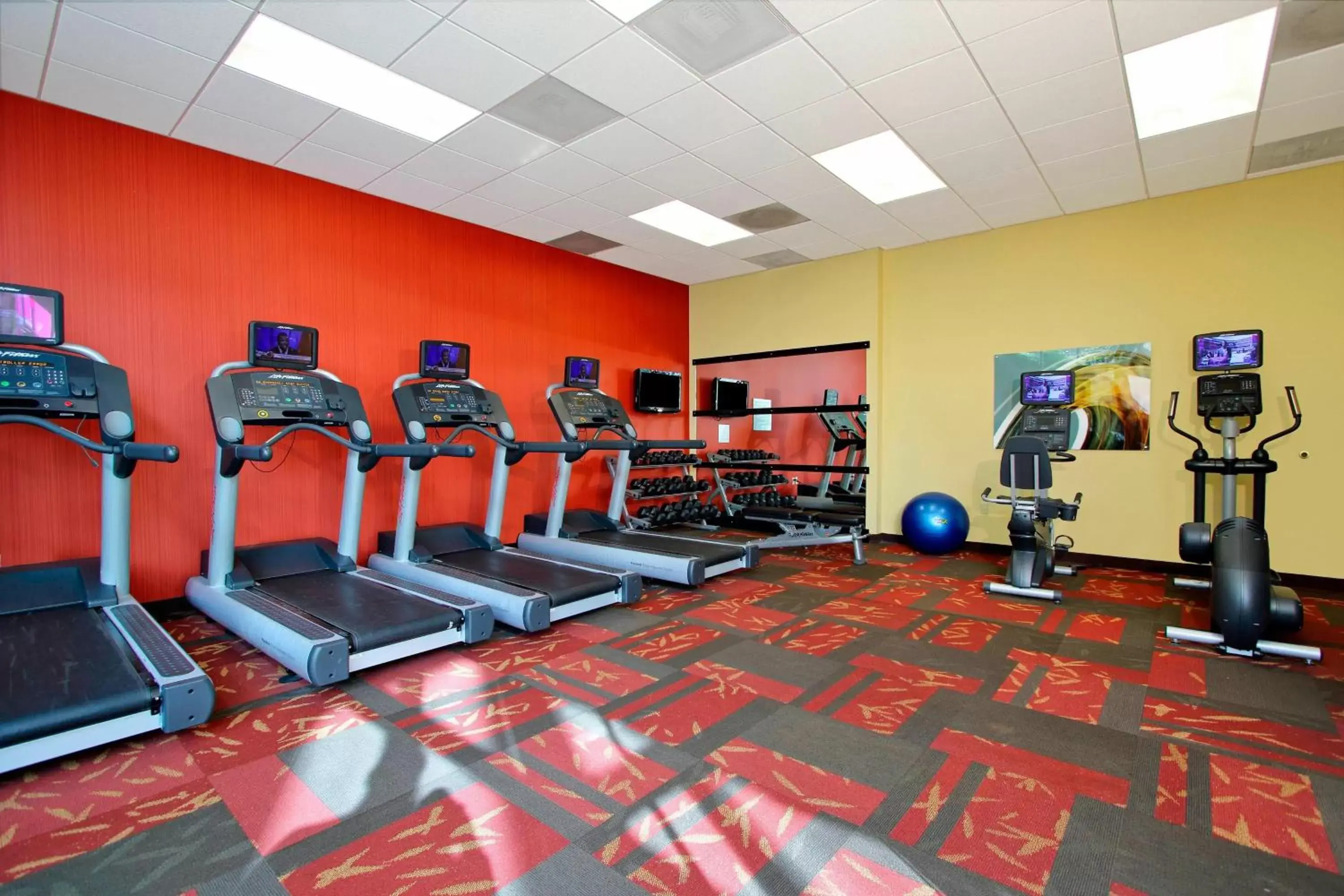 Fitness centre/facilities, Fitness Center/Facilities in Courtyard Oakland Downtown
