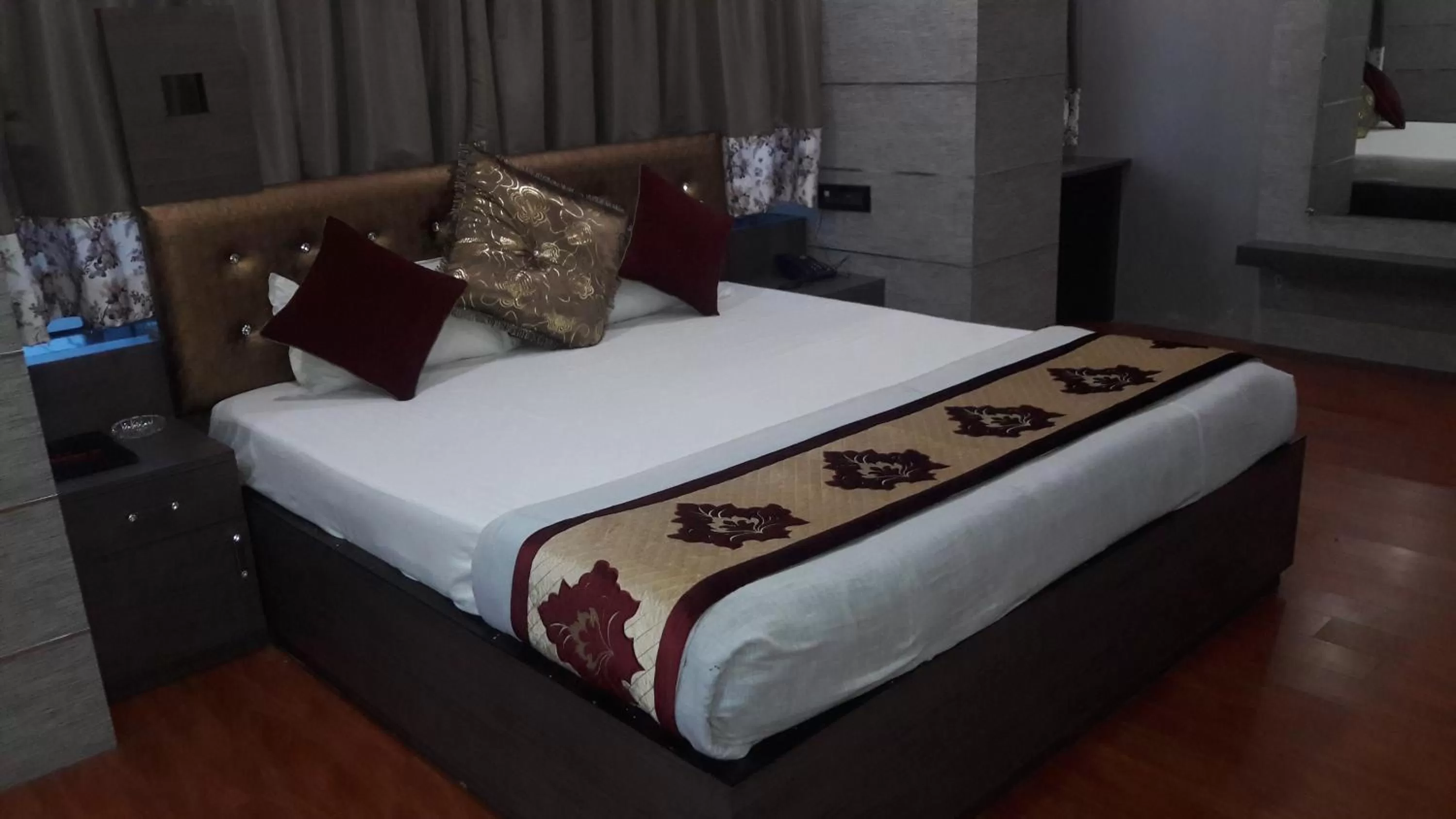 Bedroom, Bed in Hotel Shreemoyee Inn - Kamakhya Temple