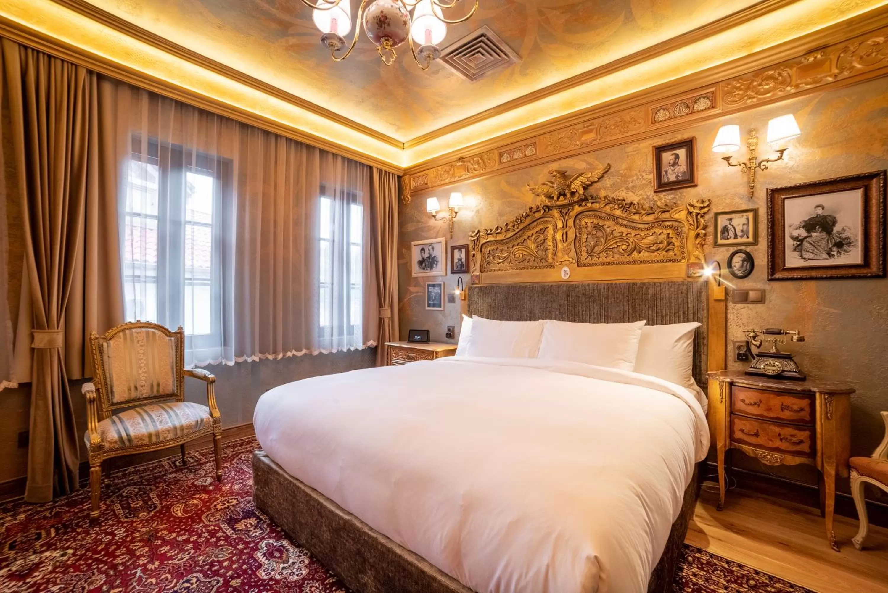 Bed in Bey House Royal Hotel