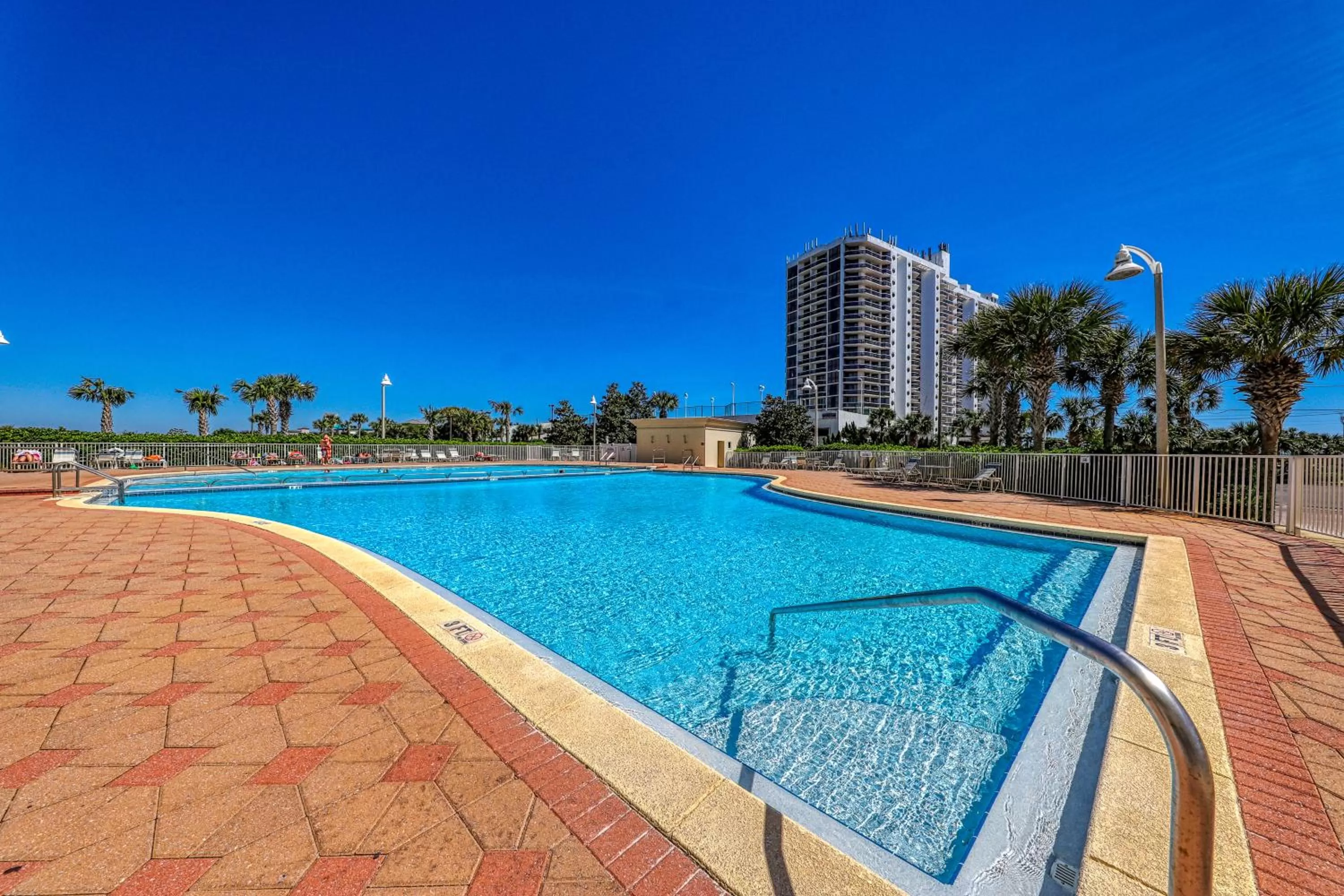 Swimming Pool in Ariel Dunes I 0710