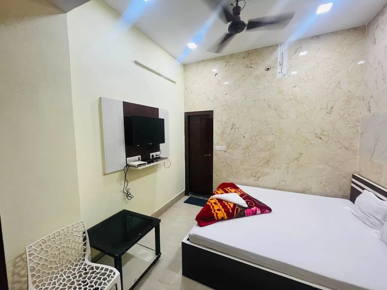 Bed in Hotel Airlines