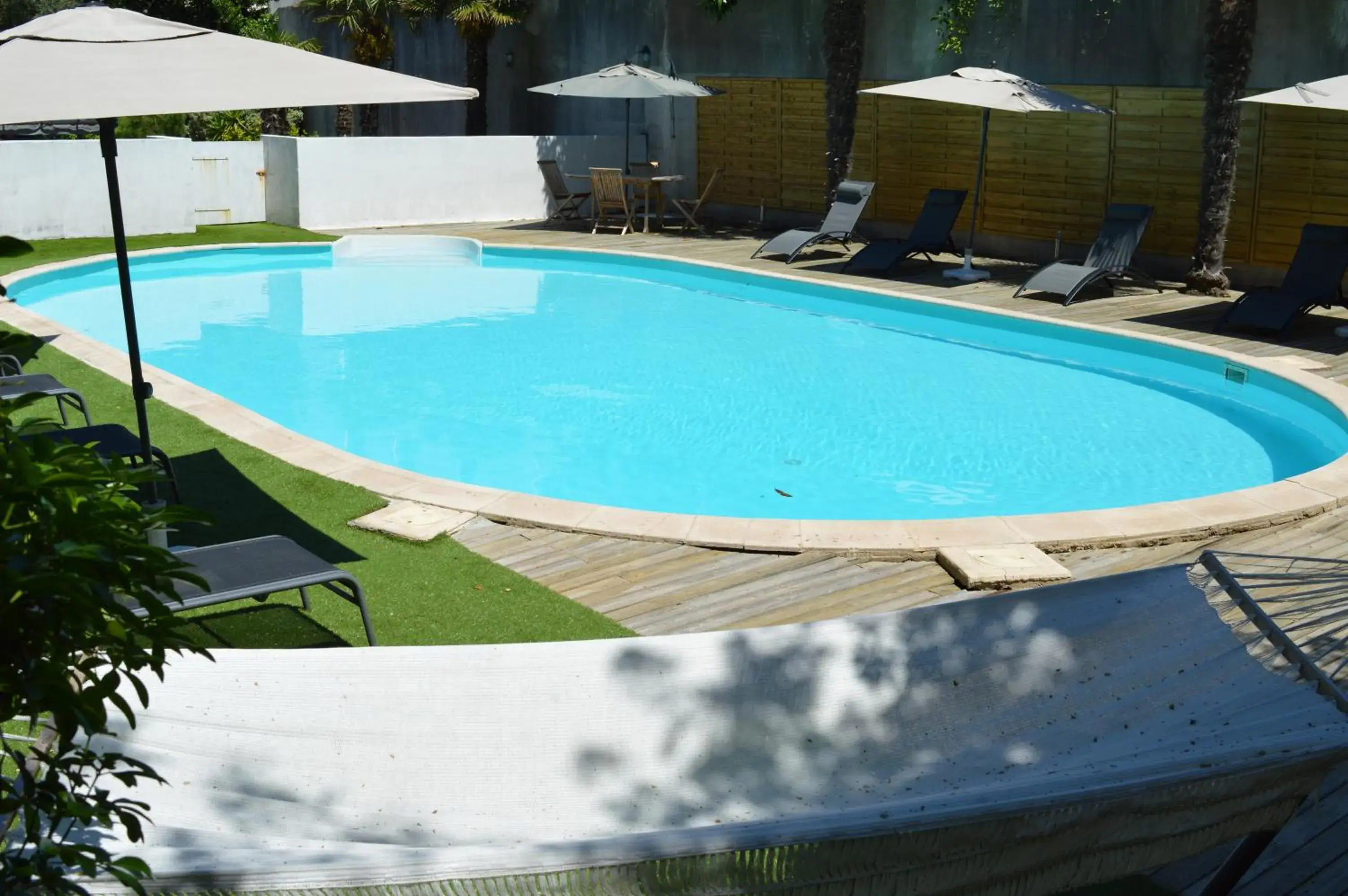 , Swimming Pool in Ty Mad Hôtel