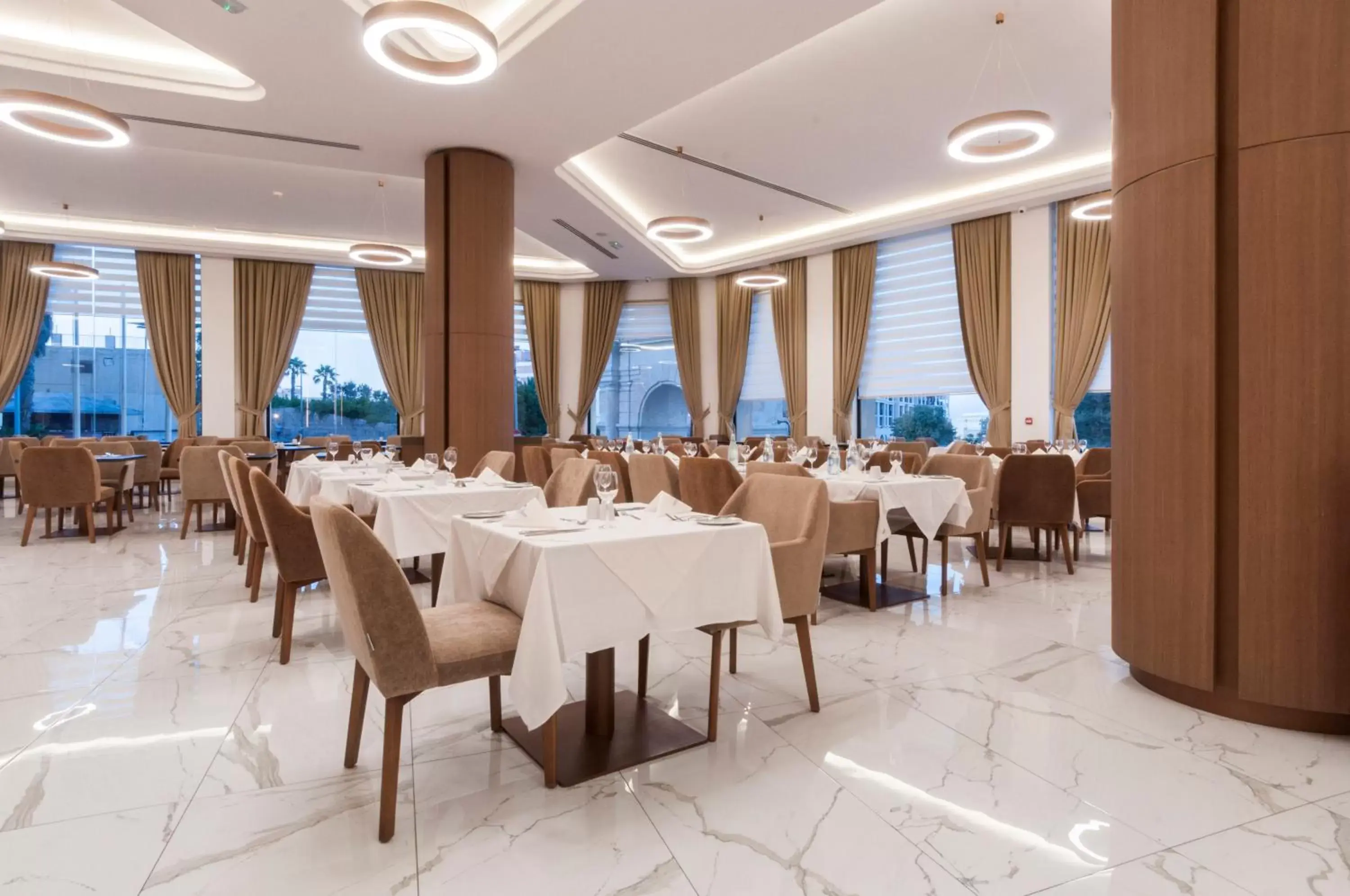 Restaurant/places to eat in Vivaldi Hotel Restaurant/places to eat in Vivaldi Hotel