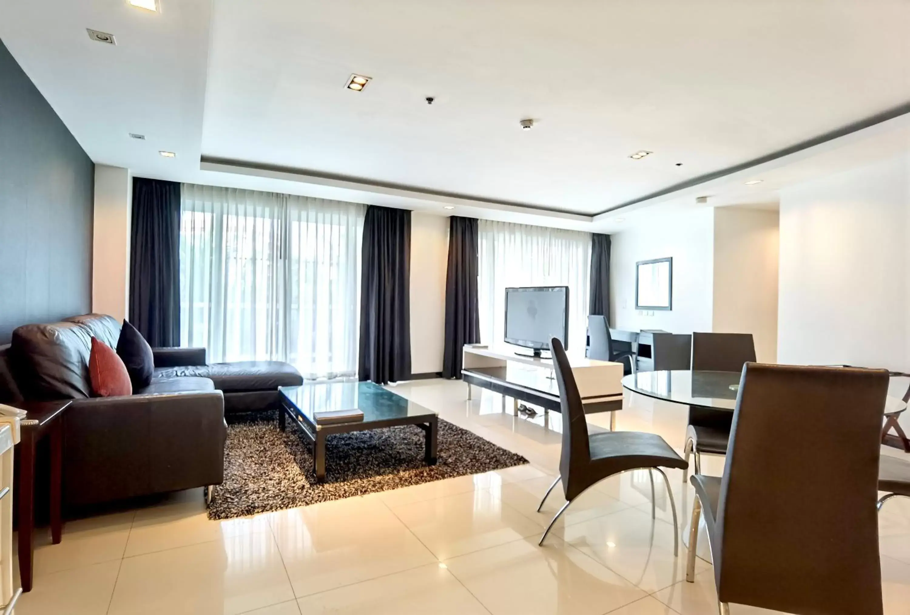 Living room, Seating Area in Nova Suites Pattaya by Compass Hospitality