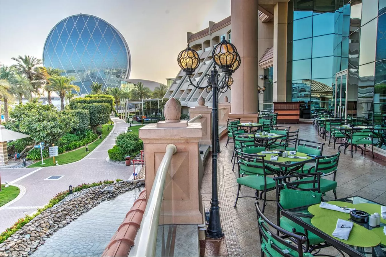 Restaurant/places to eat in Al Raha Beach Resort & Spa